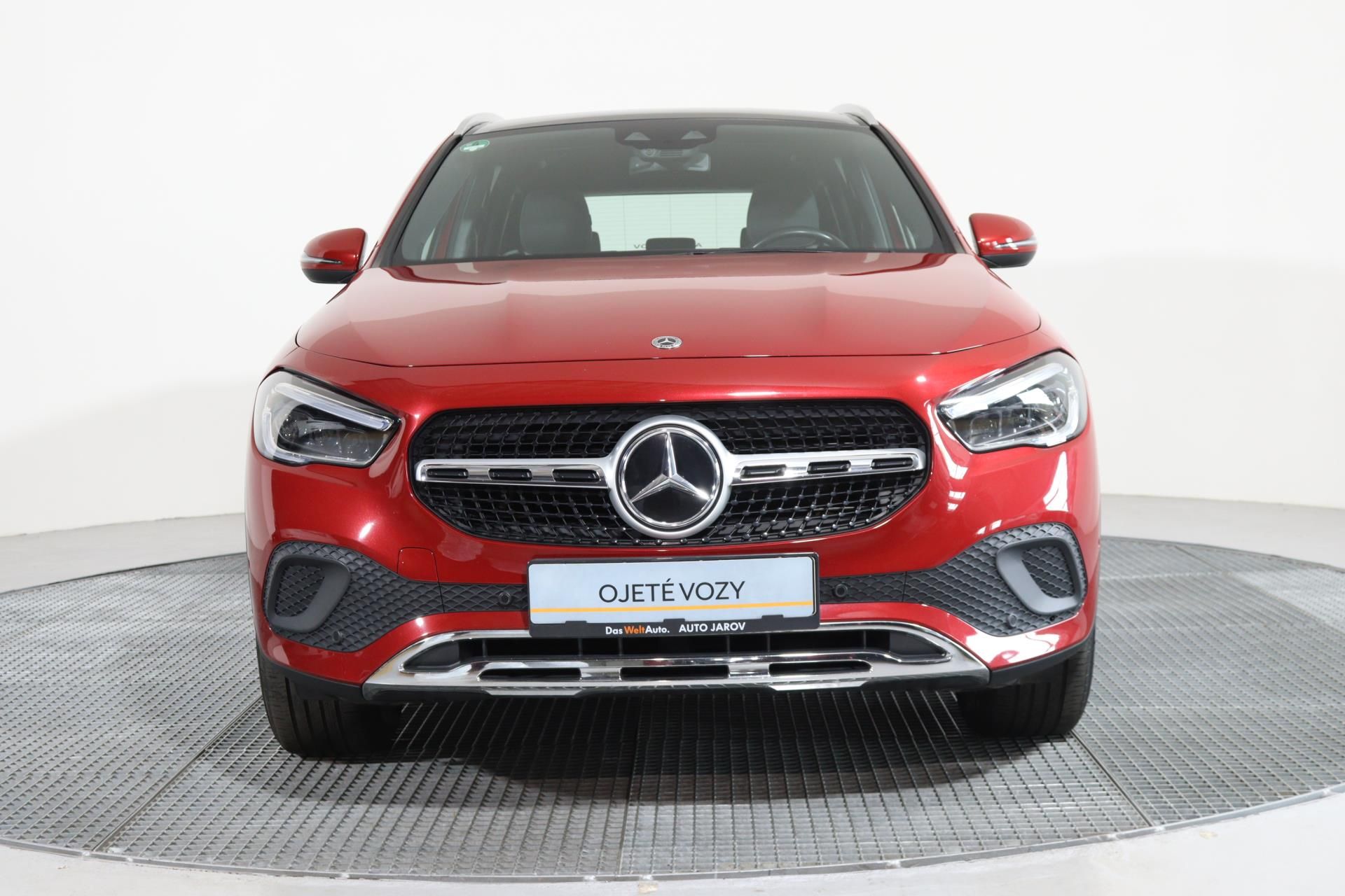 Mercedes-Benz GLA, 250 4Matic 165kW - fotka 4