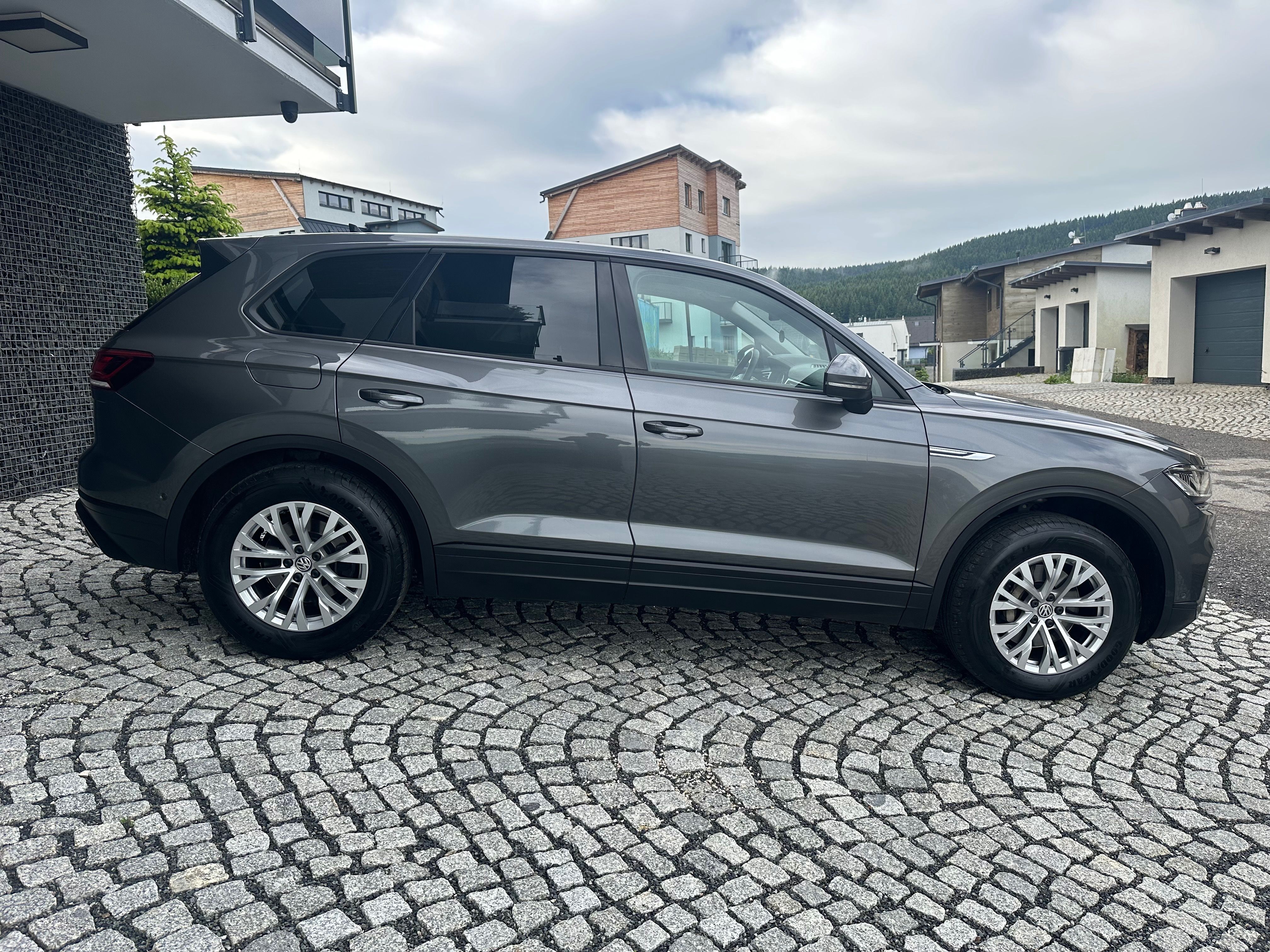 Volkswagen Touareg, 3.0tdi,210kw,2019,TZ3500kg - fotka 5