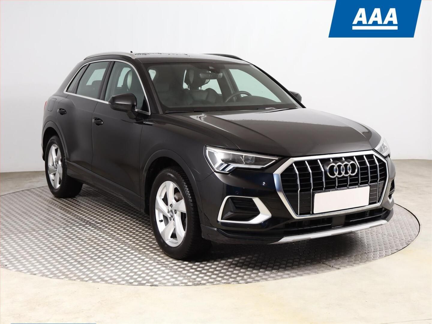 Audi Q3, 35 TFSI, S line, Automat, ČR