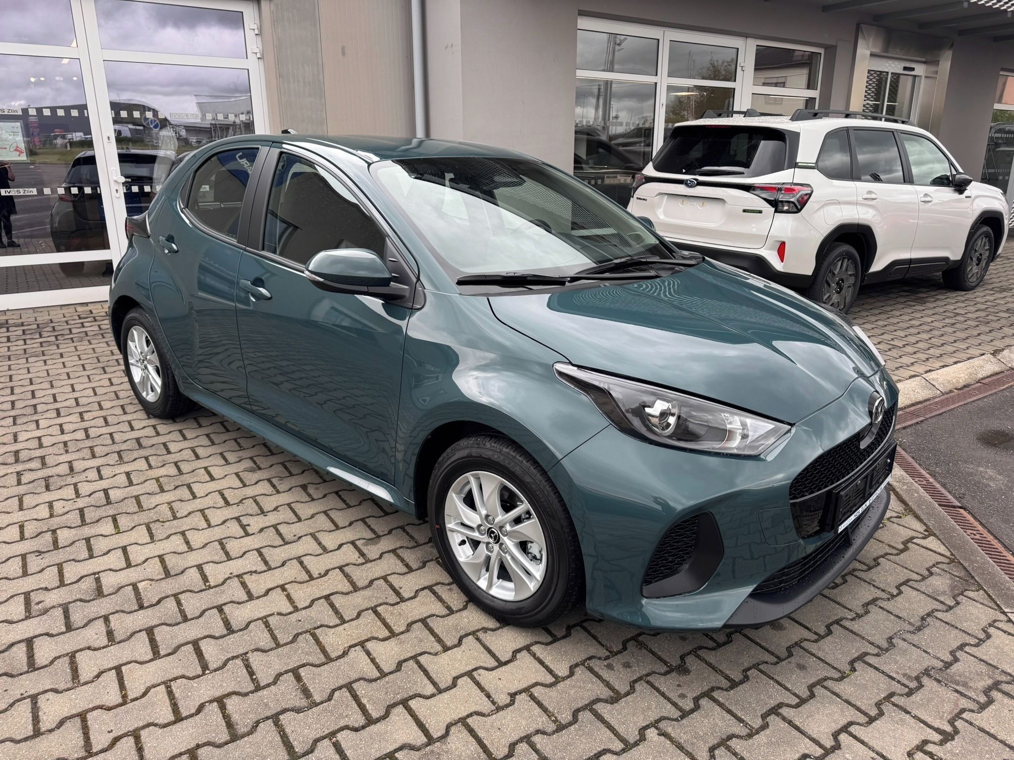 Mazda 2 Hybrid, 1,5 Centre Line - fotka 3