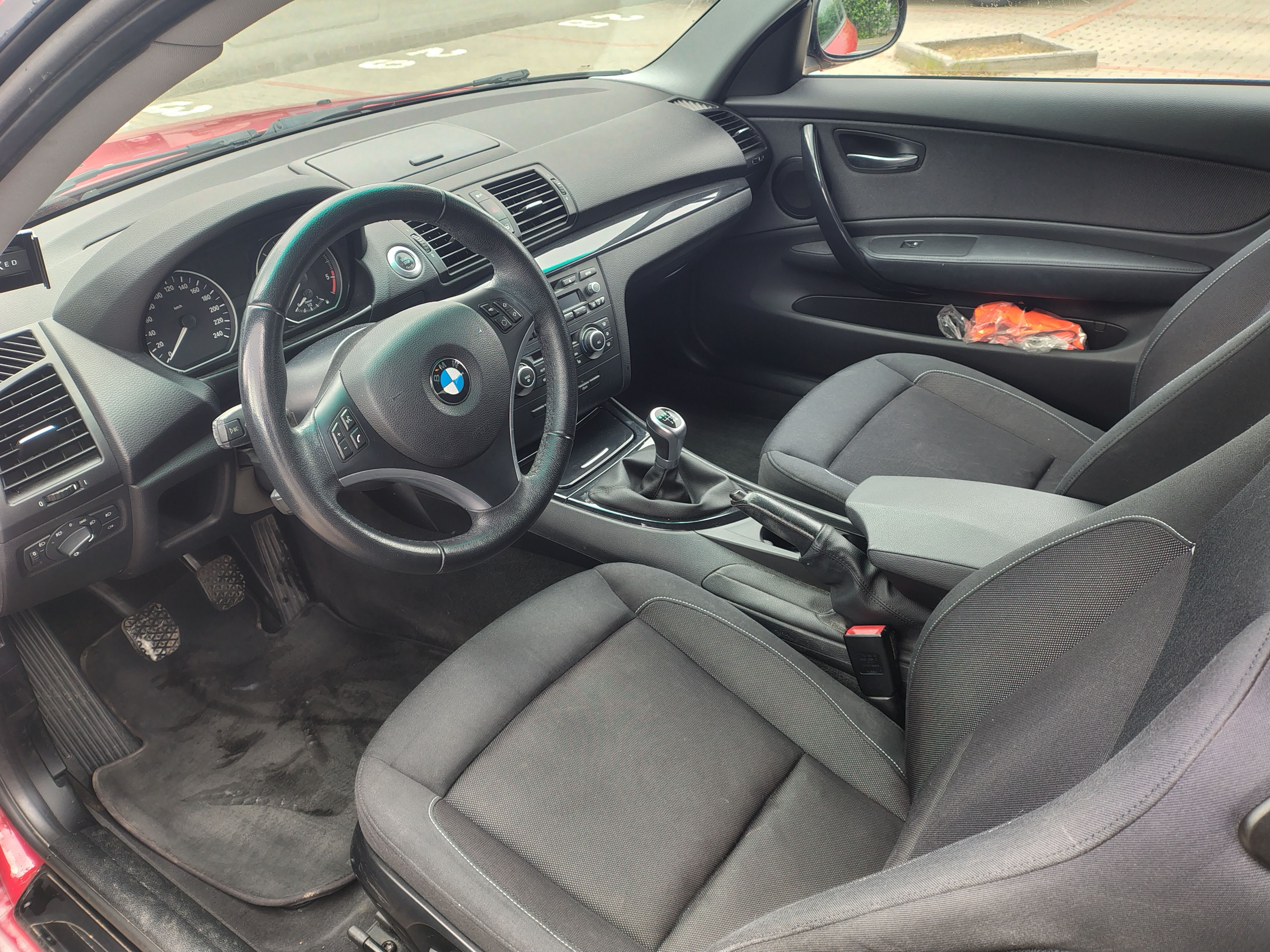 BMW Řada 1, 2,0 TDI - servisní historie - fotka 4