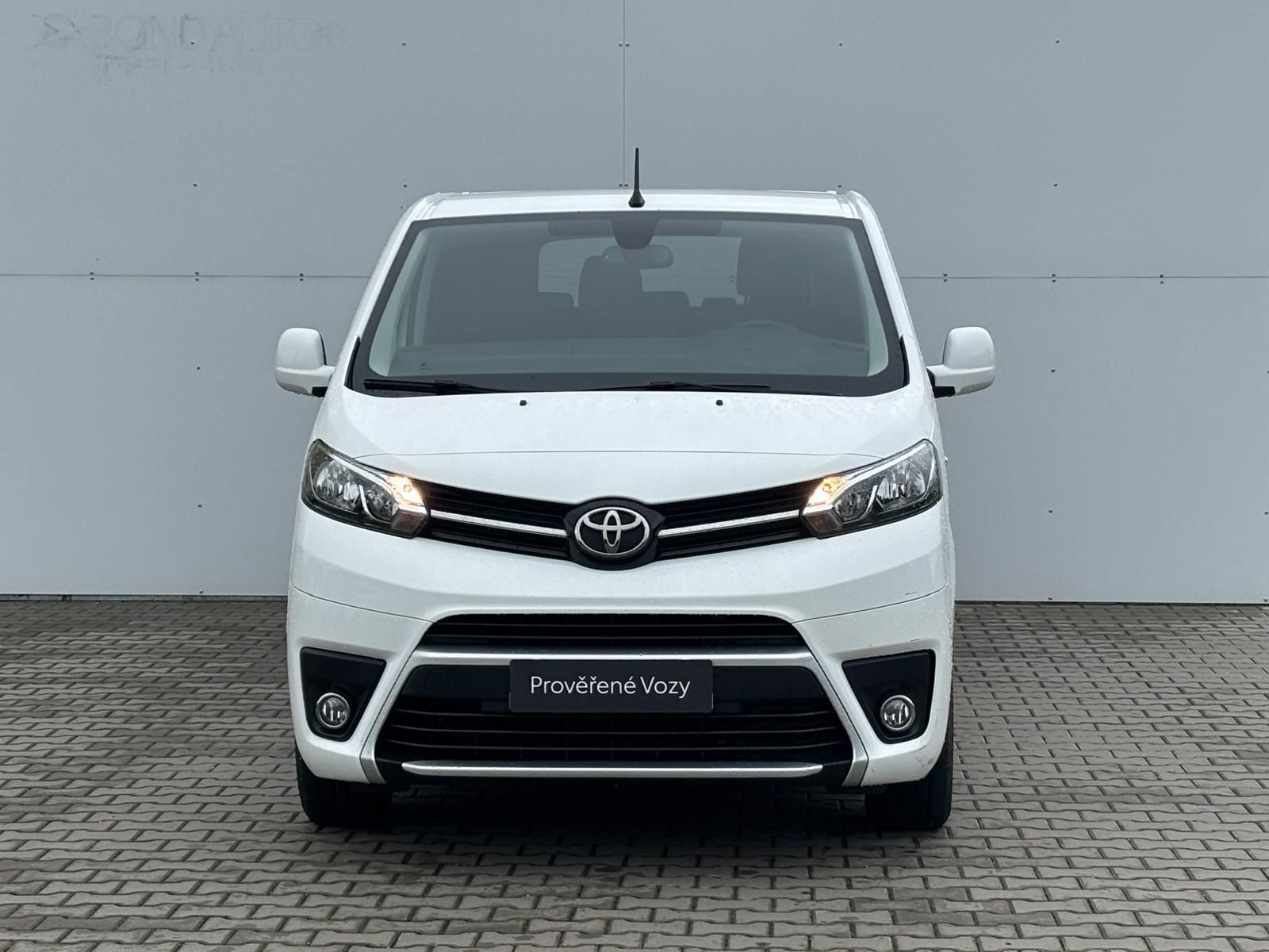 Toyota Proace, 2,0 D-4D L2 - fotka 4