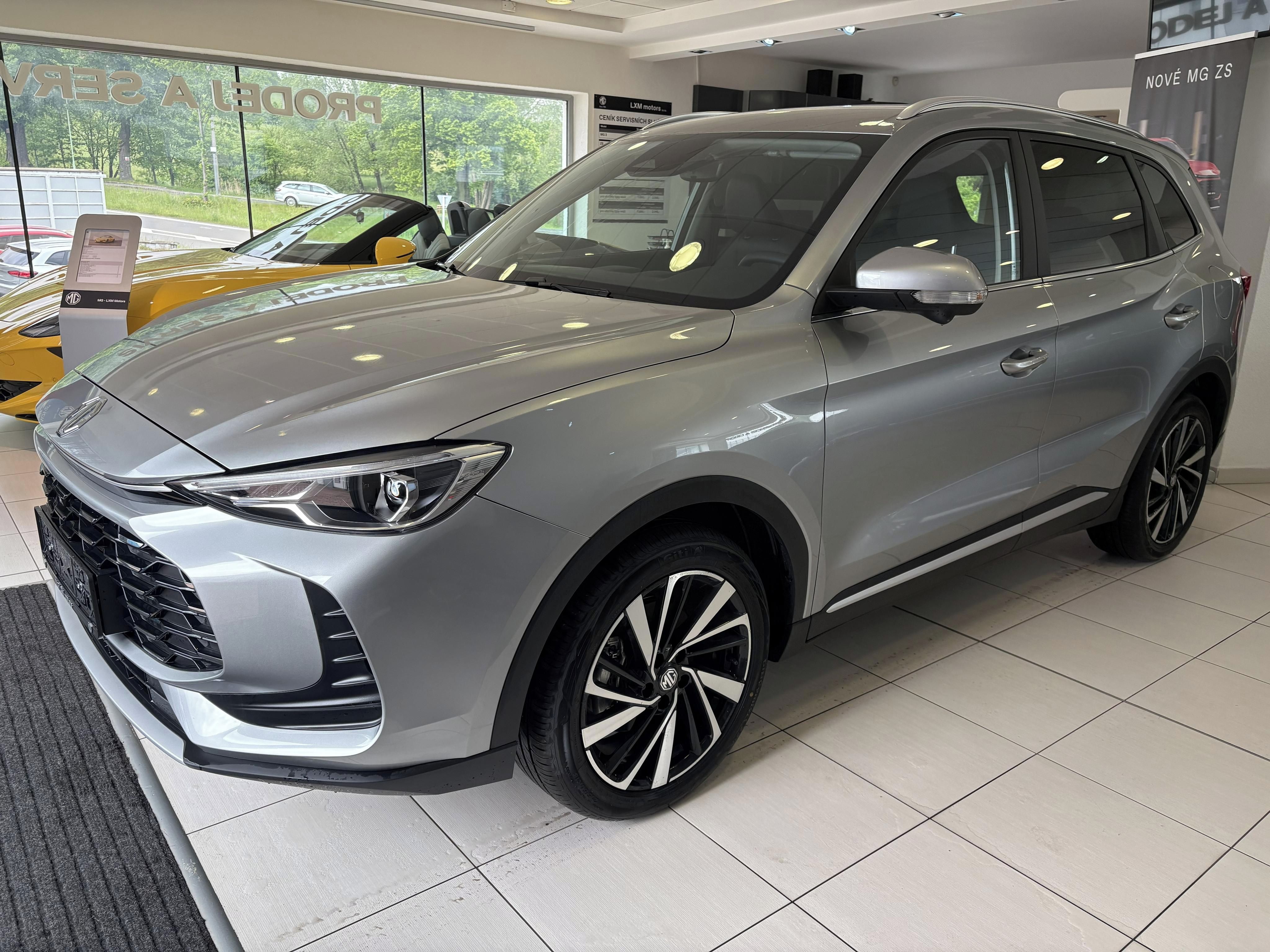 MG ZS, HEV exclusive - fotka 3