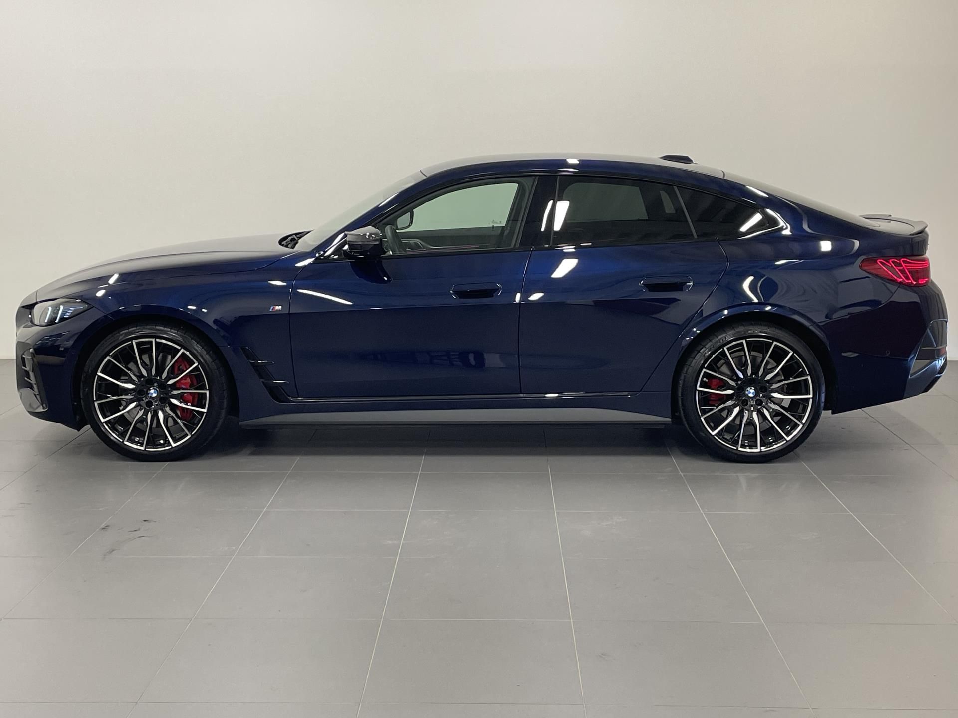 BMW i4, i4 M50 xDrive M PRO - fotka 3