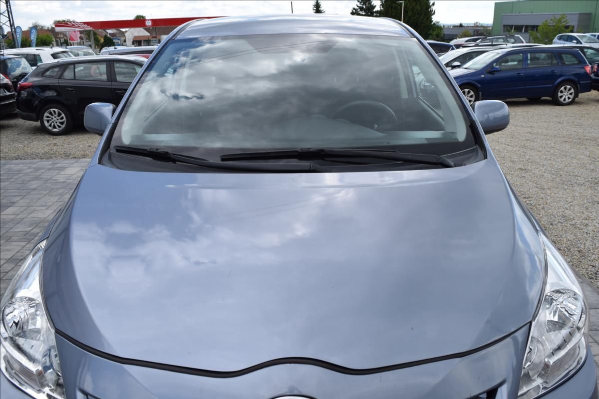 Toyota Verso, 1,6 i 97KW NÍZKÉ KM 2XKOLA - fotka 3