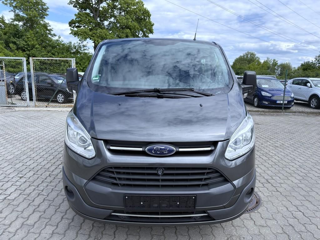Ford Transit Custom, 2.0 TDCi 96 kW 6 míst - fotka 2