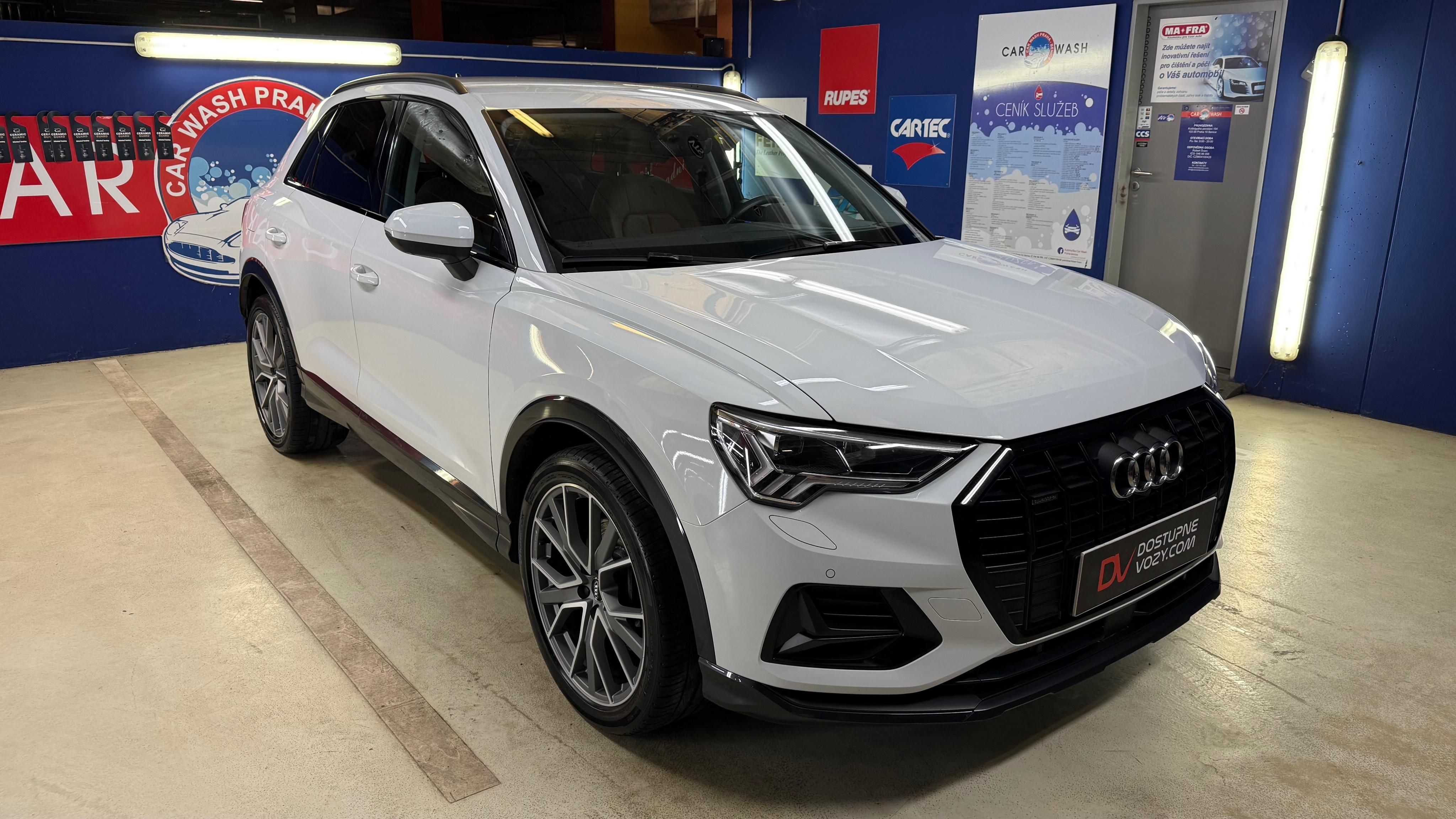 Audi Q3, 1majitel/nebouraná/Sline/Čr - fotka 2