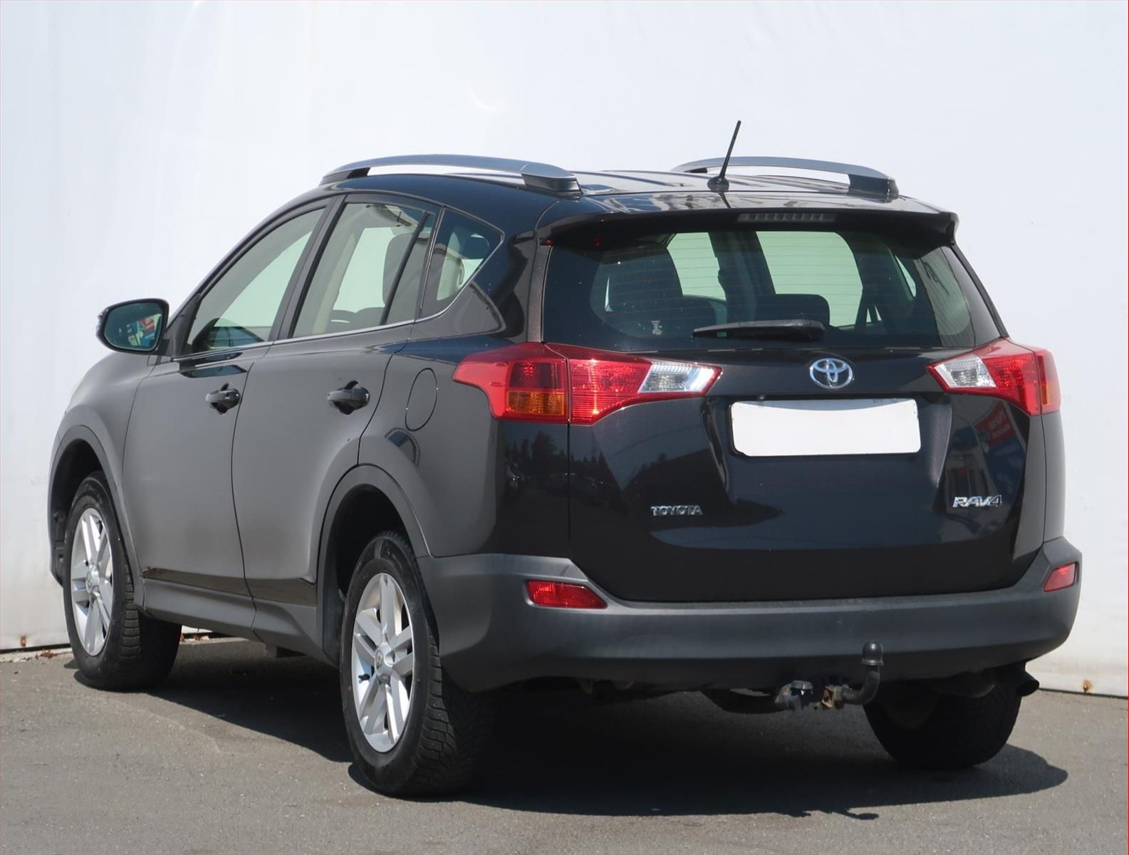 Toyota Rav4, 2.0 D-4D, Serv.kniha - fotka 4