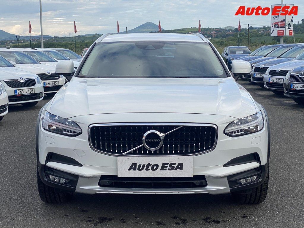 Volvo V90, 2.0 D4 - fotka 2