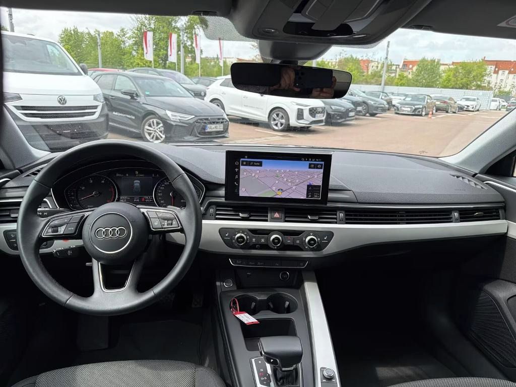 Audi A4 Avant, A4 Avant 40 TDI S line MATRIX - fotka 6