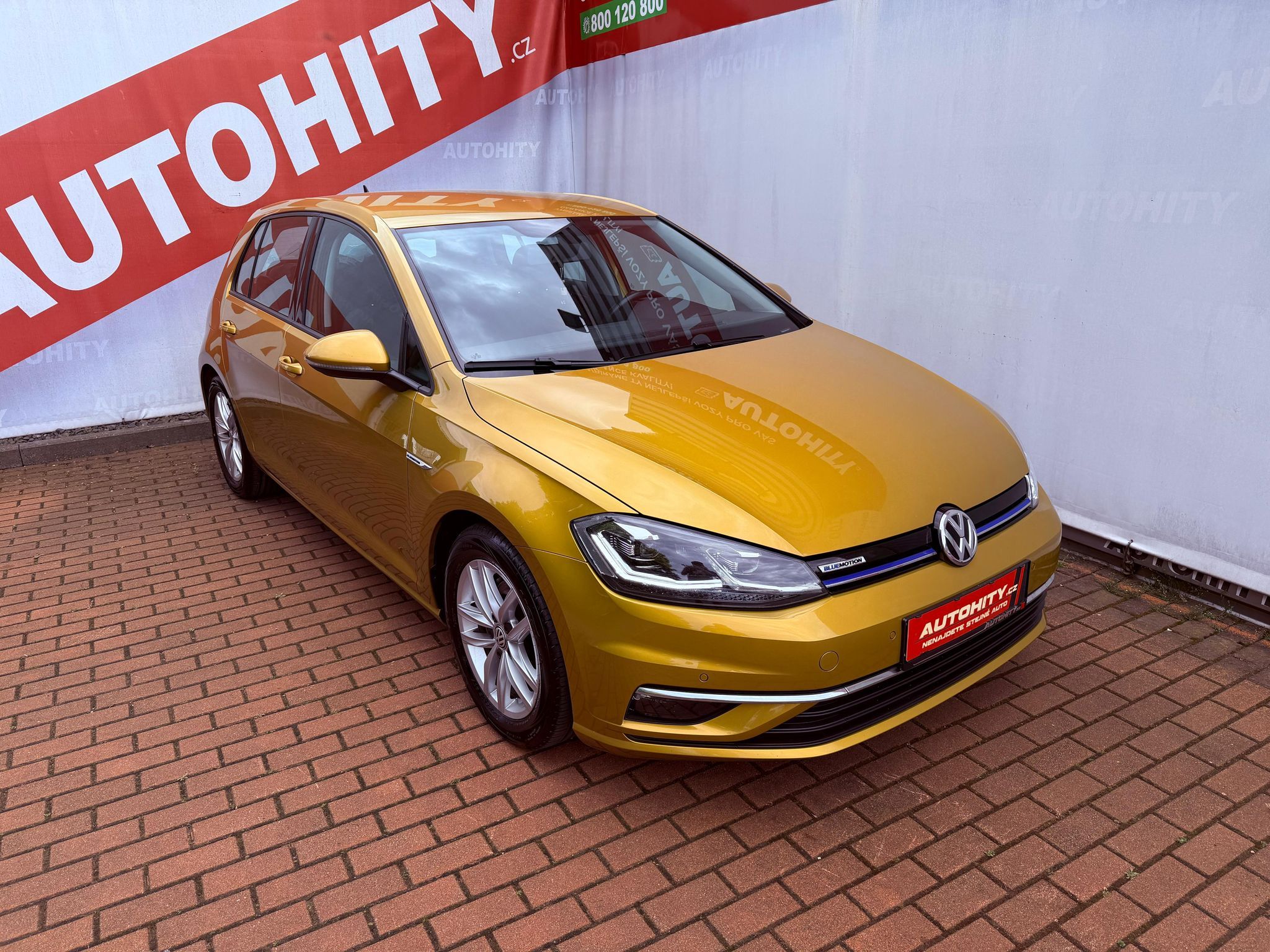 Volkswagen Golf, 1.5 TSi Comfortline DSG, ČR - fotka 5