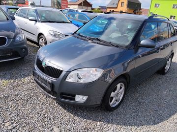 1.4 16v Výhřev. sed., Tempomat