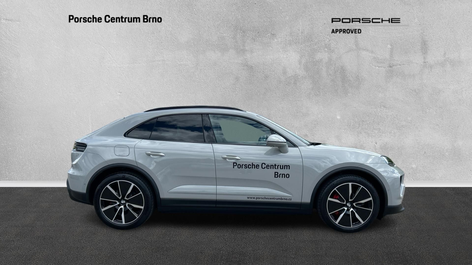Porsche Macan, 4S Electric - fotka 6