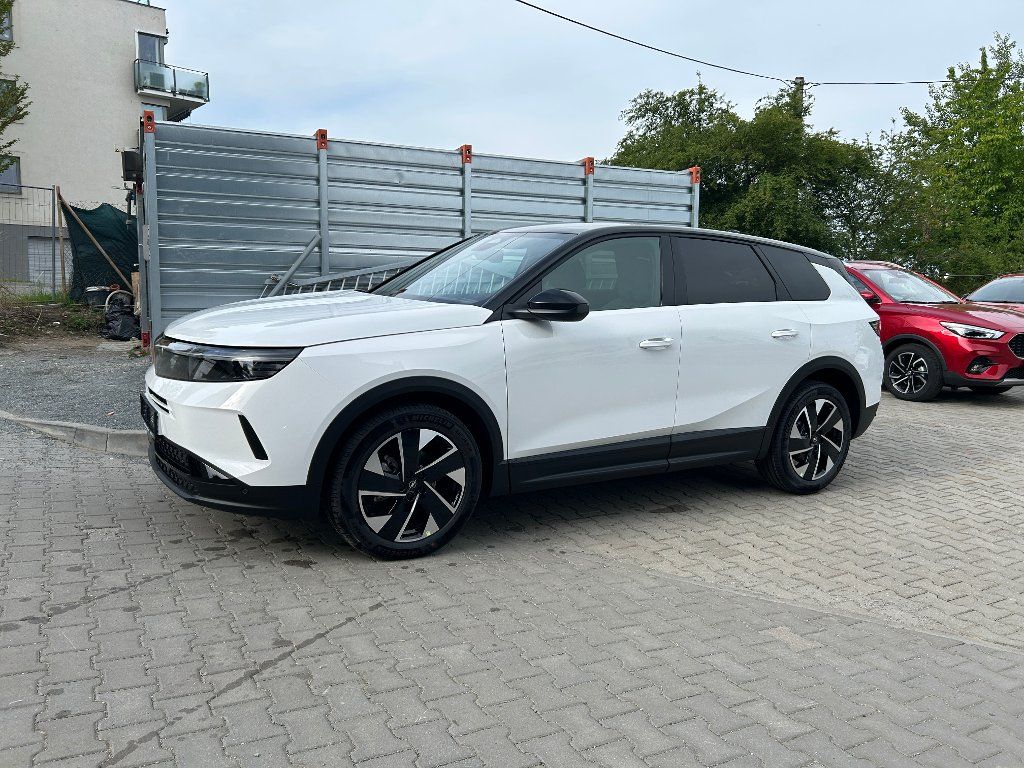 Opel Grandland, GS 1,2 Turbo Mild-hybrid 107kW - fotka 2