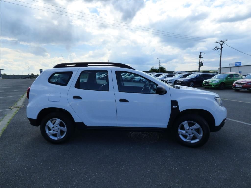 Dacia Duster, 1,6 SCe Klima, 1. maj., servis - fotka 3