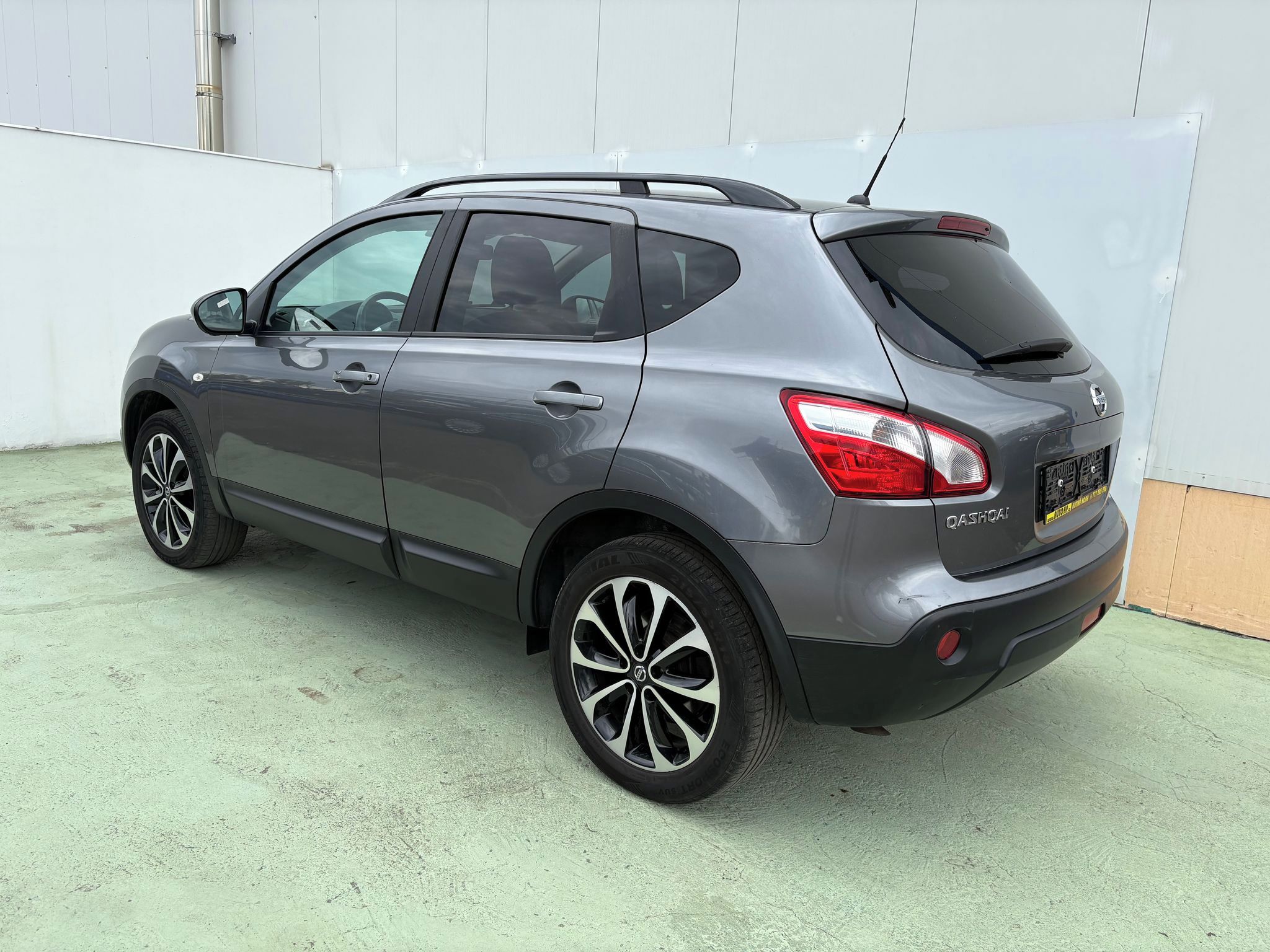 Nissan Qashqai, 1.6dCi, 96kW, 4x4, Kamera 1Maj - fotka 4