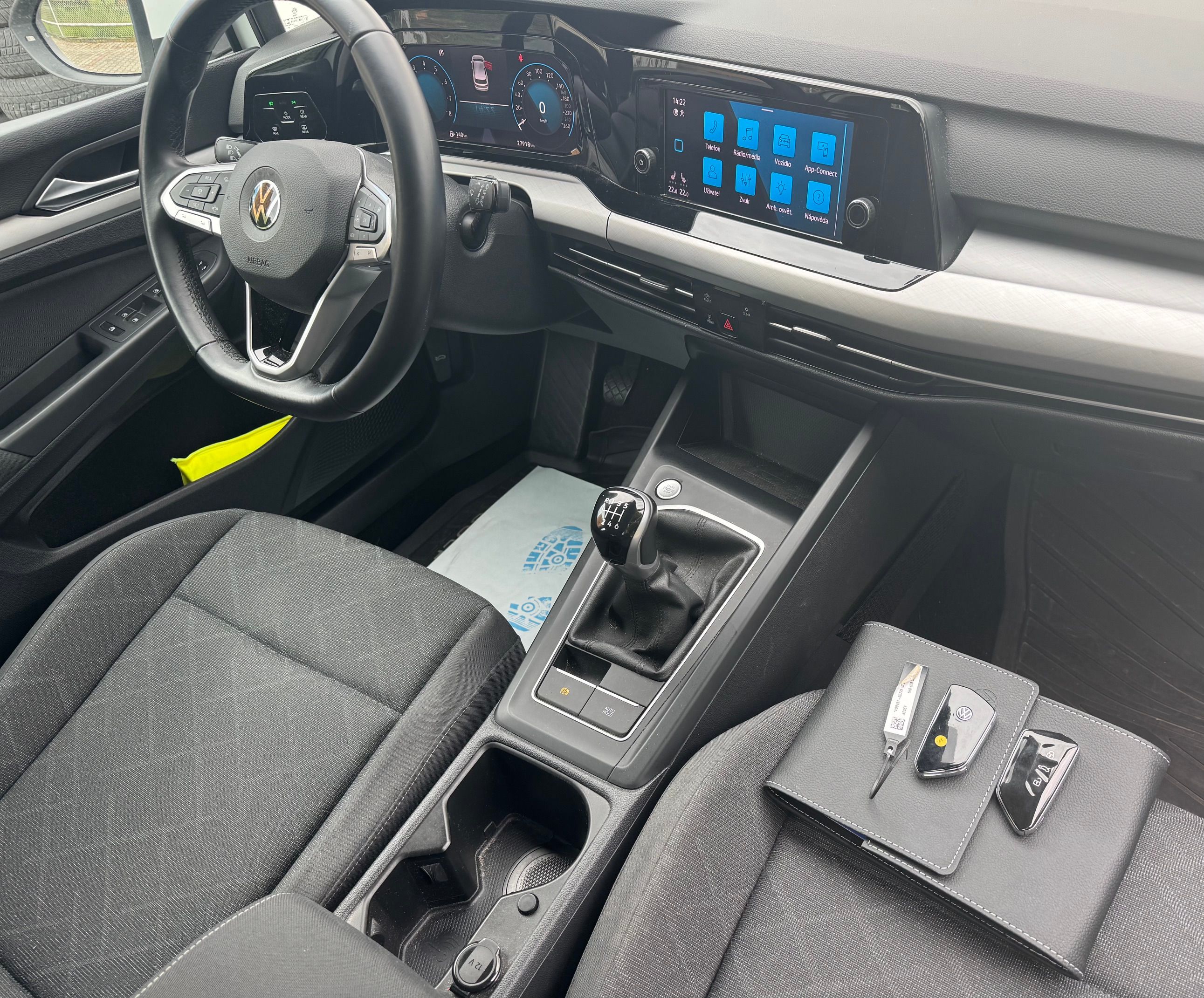 Volkswagen Golf, 1,0TSi81kw krásný stav 27500km - fotka 6