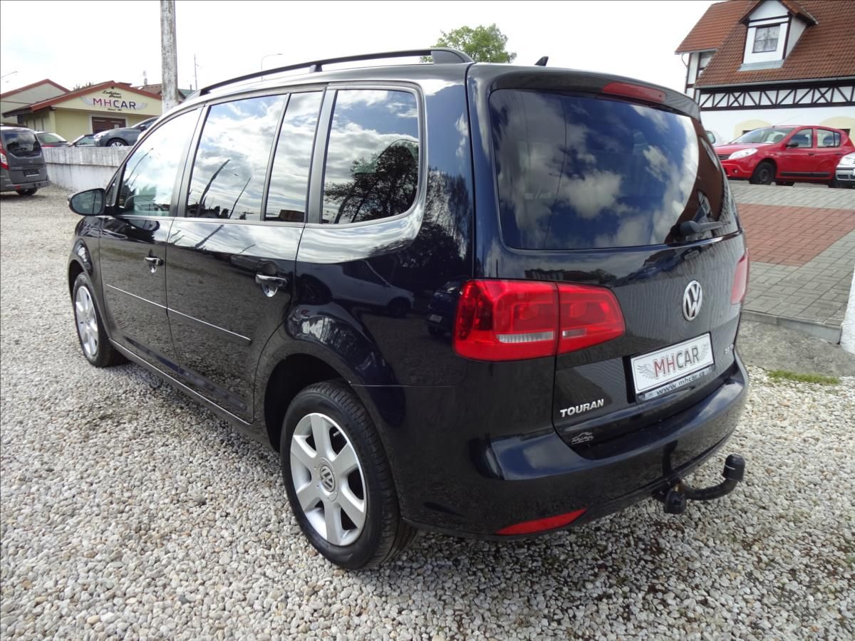 Volkswagen Touran, 2,0 TDI 103kW 7.MÍST - fotka 5