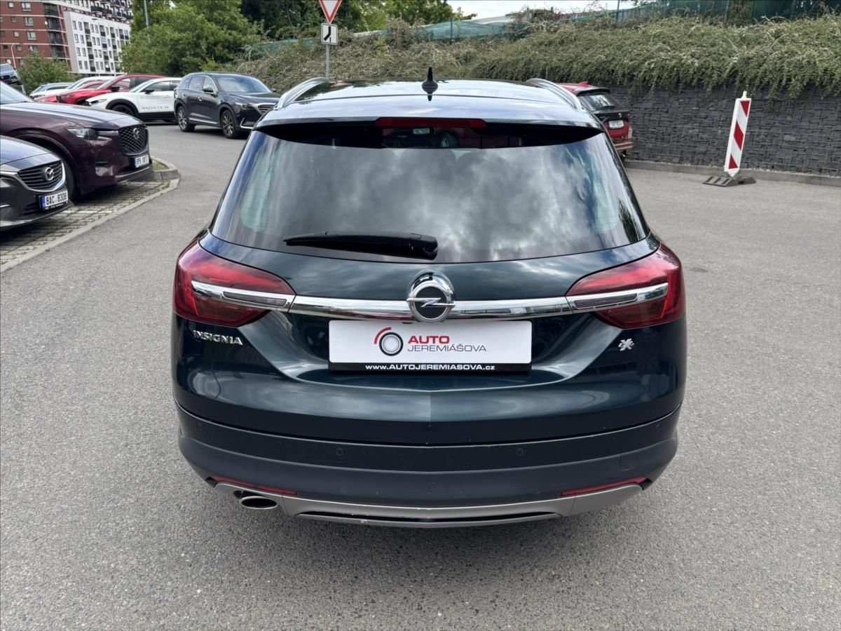 Opel Insignia, 2,0 CDTi 125kW 4x4 NAVI KAMERA - fotka 4