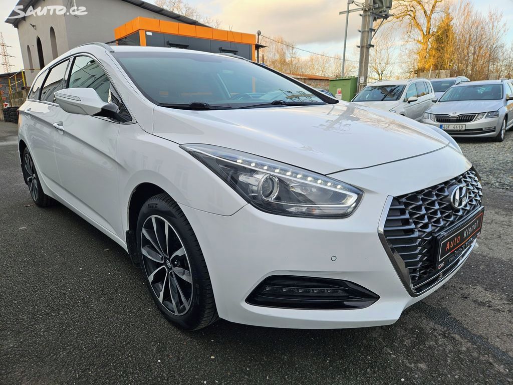 Hyundai i40, 1,6CRDi 100kW VÝHŘEV KAMER DPH - fotka 2