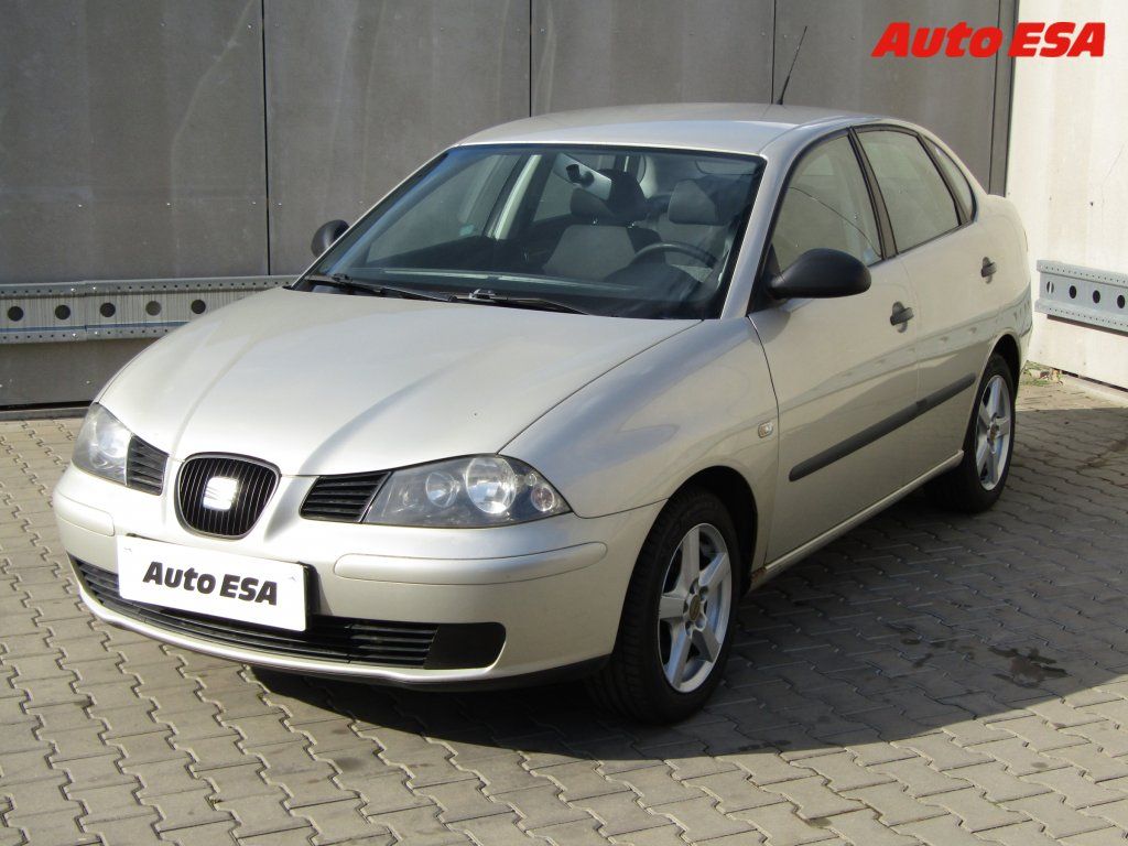 Seat Cordoba, 1.4 i,1.maj,ČR,AC,tažné - fotka 3