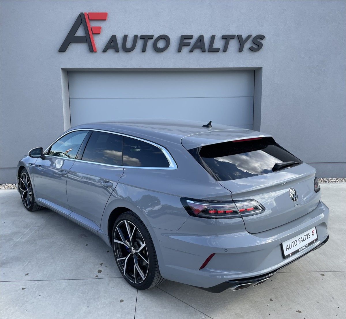 Volkswagen Arteon, R 2.0TSI 235KW 4X4 DSG - fotka 5