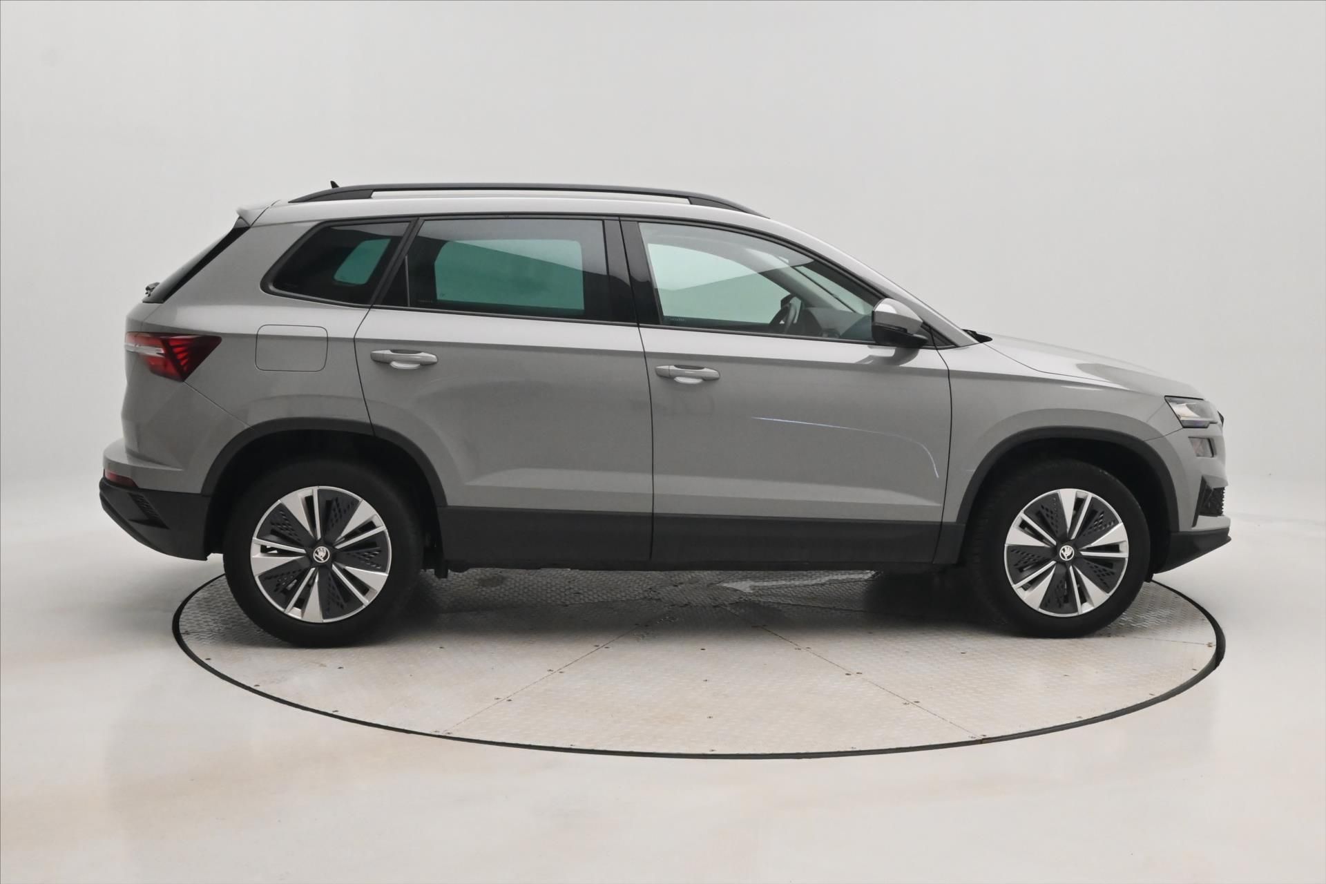 Škoda Karoq, 2,0 TDI 85kW DSG Ambition VŮZ - fotka 4
