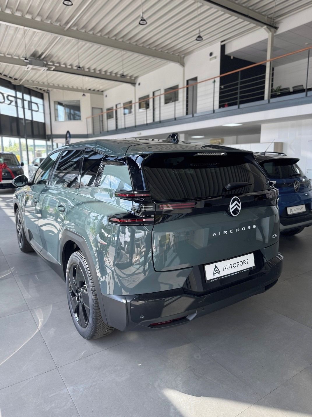 Citroën C5 Aircross, Plus Hybrid 145k Automatic - fotka 5