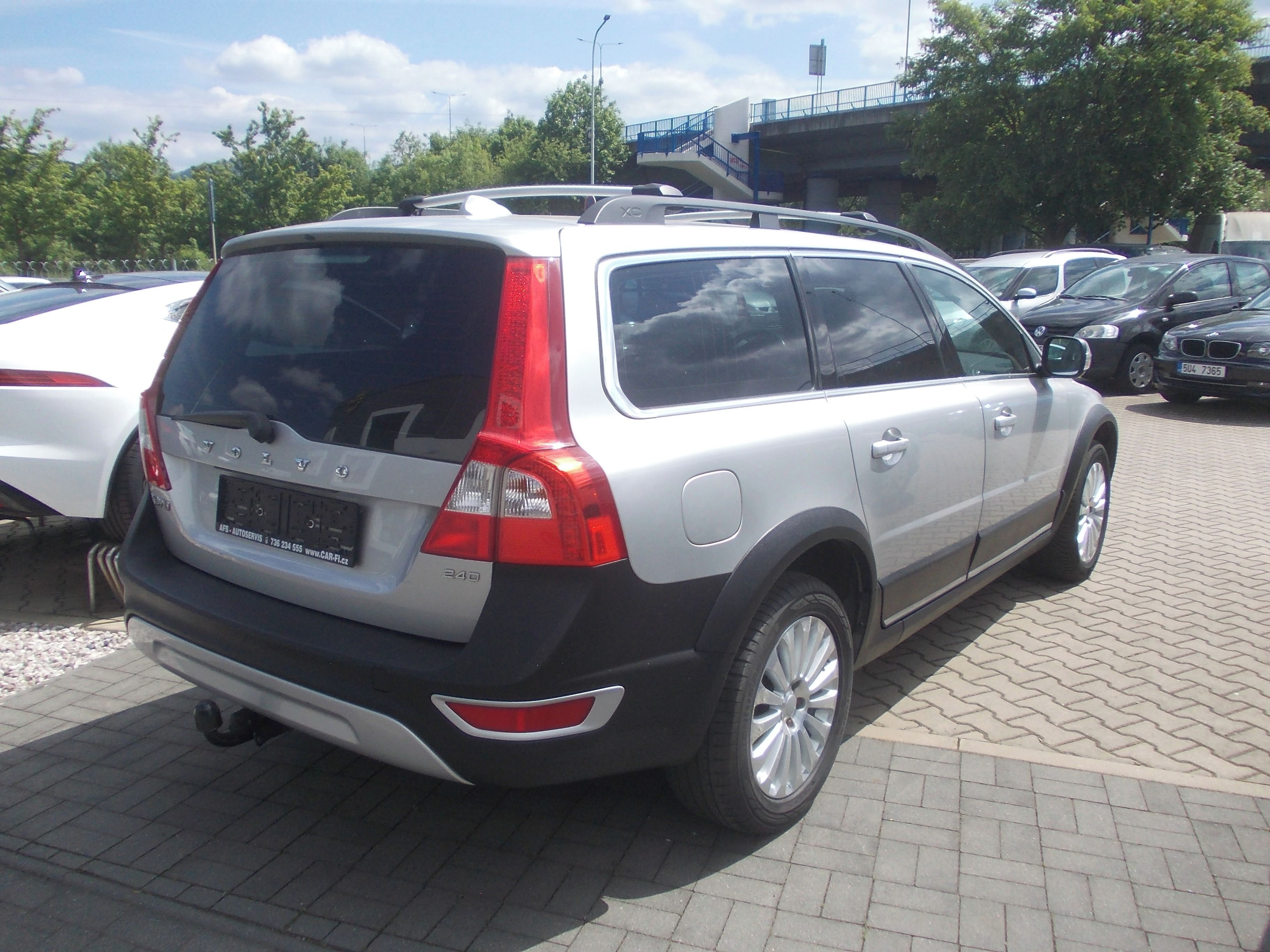 Volvo XC70, 2.4 D5 129KW NOVÉ ROZVODY - fotka 3
