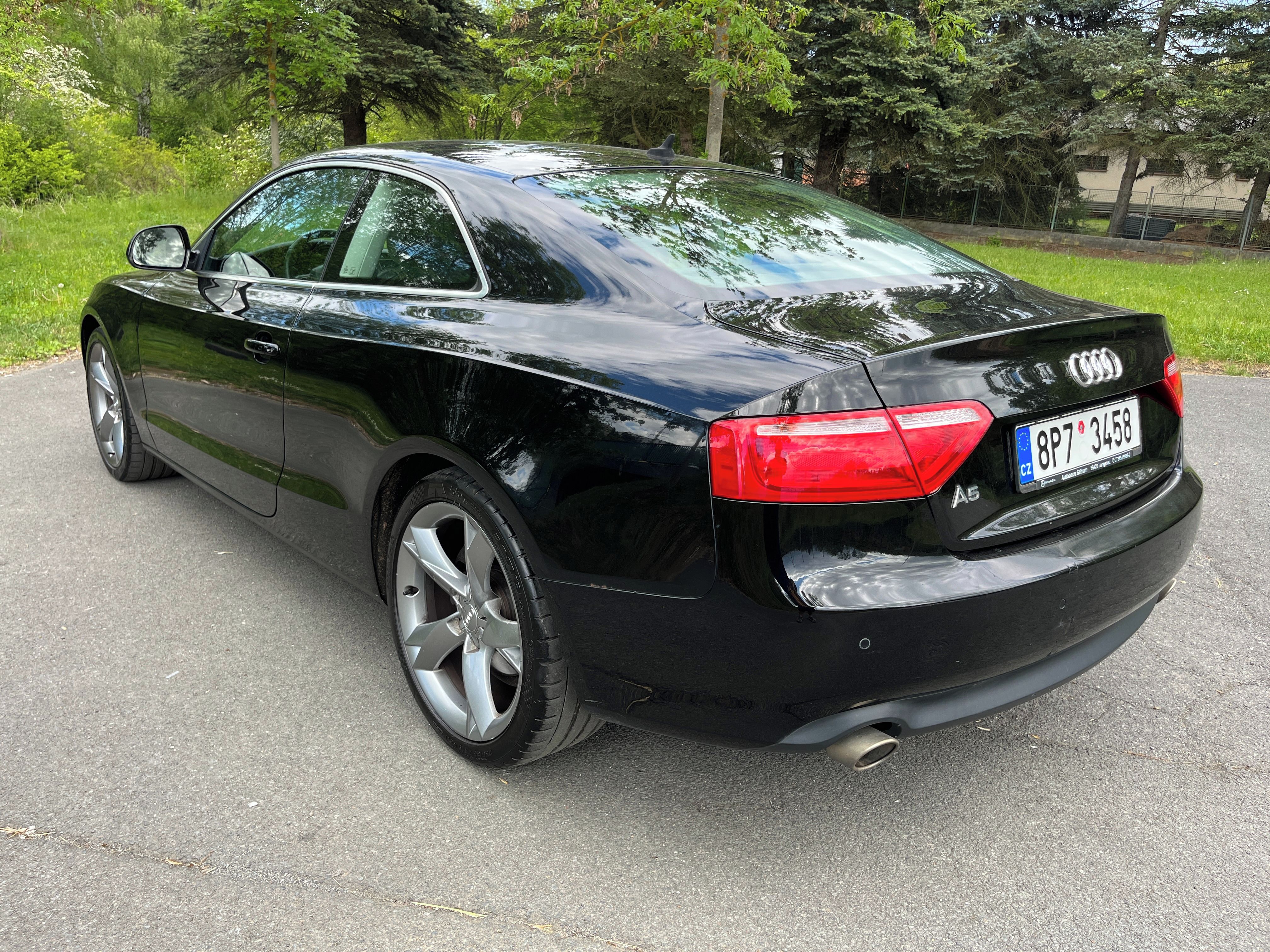 Audi A5, 3.0tdi 176kw alu 19" manuál - fotka 3