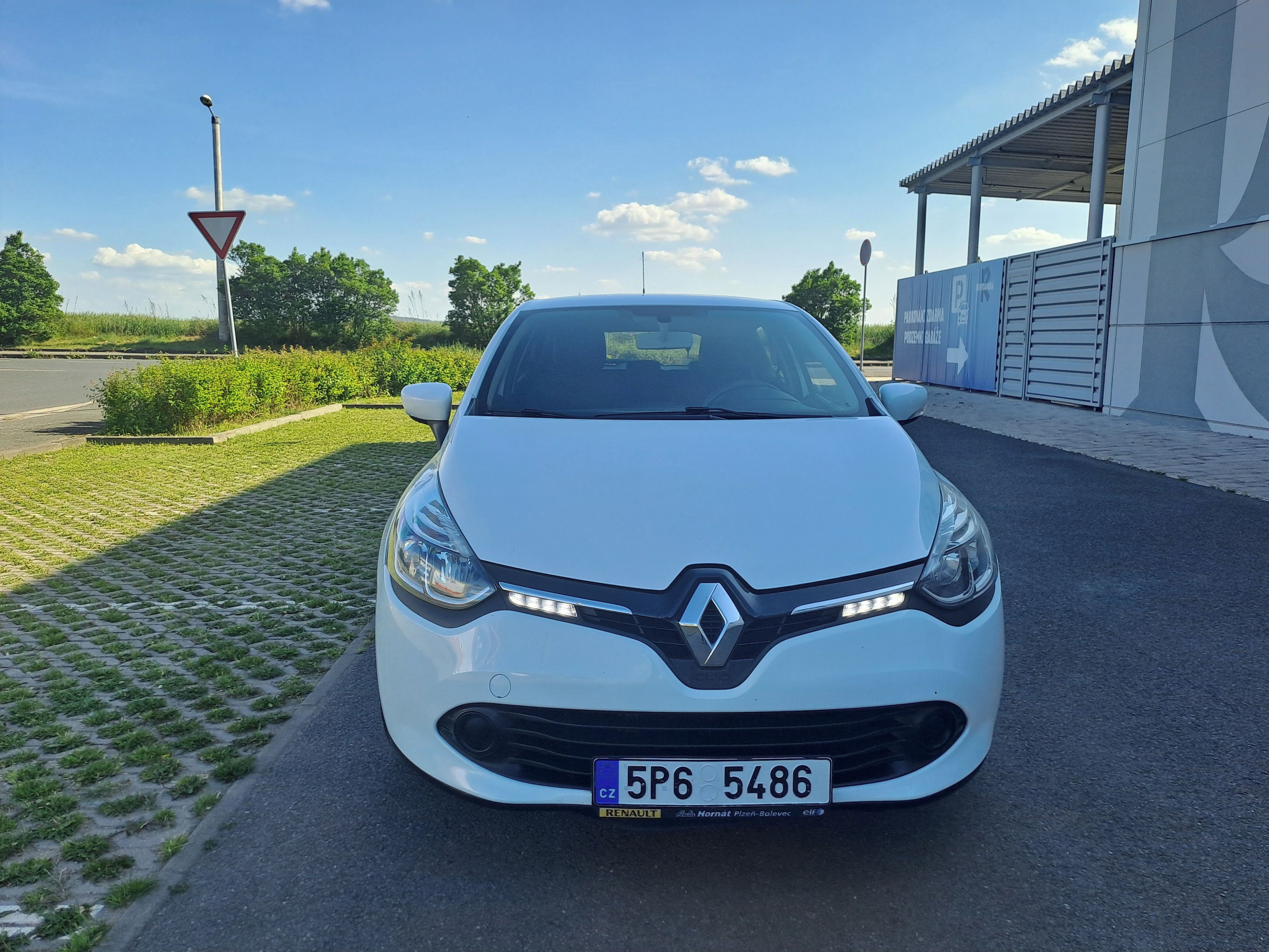 Renault Clio, 1.2i ČR 1.MAJ SPOLEHLIVÉ AUTO - fotka 2