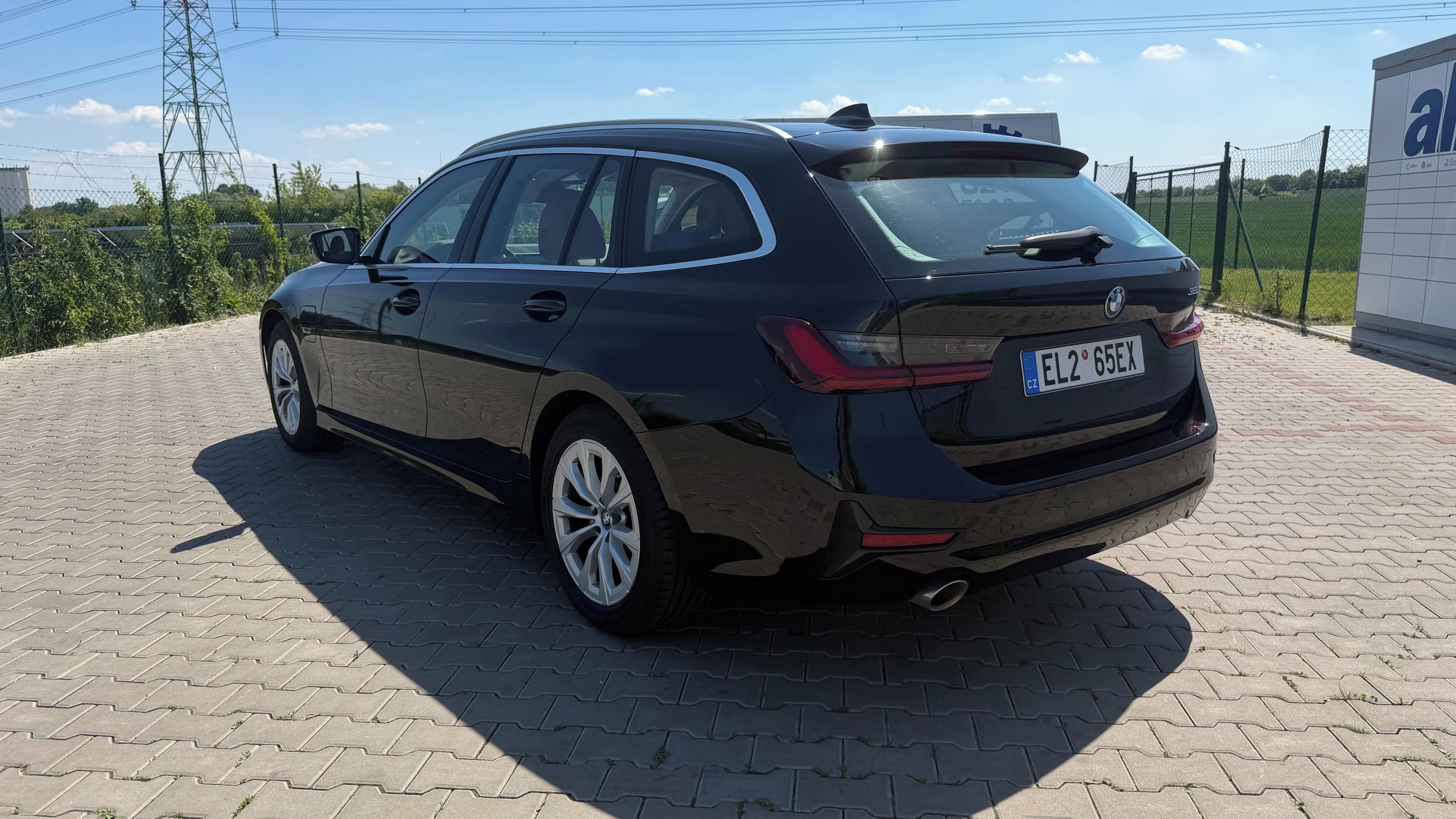 BMW Řada 3, 320e Hybrid, DPH - fotka 4