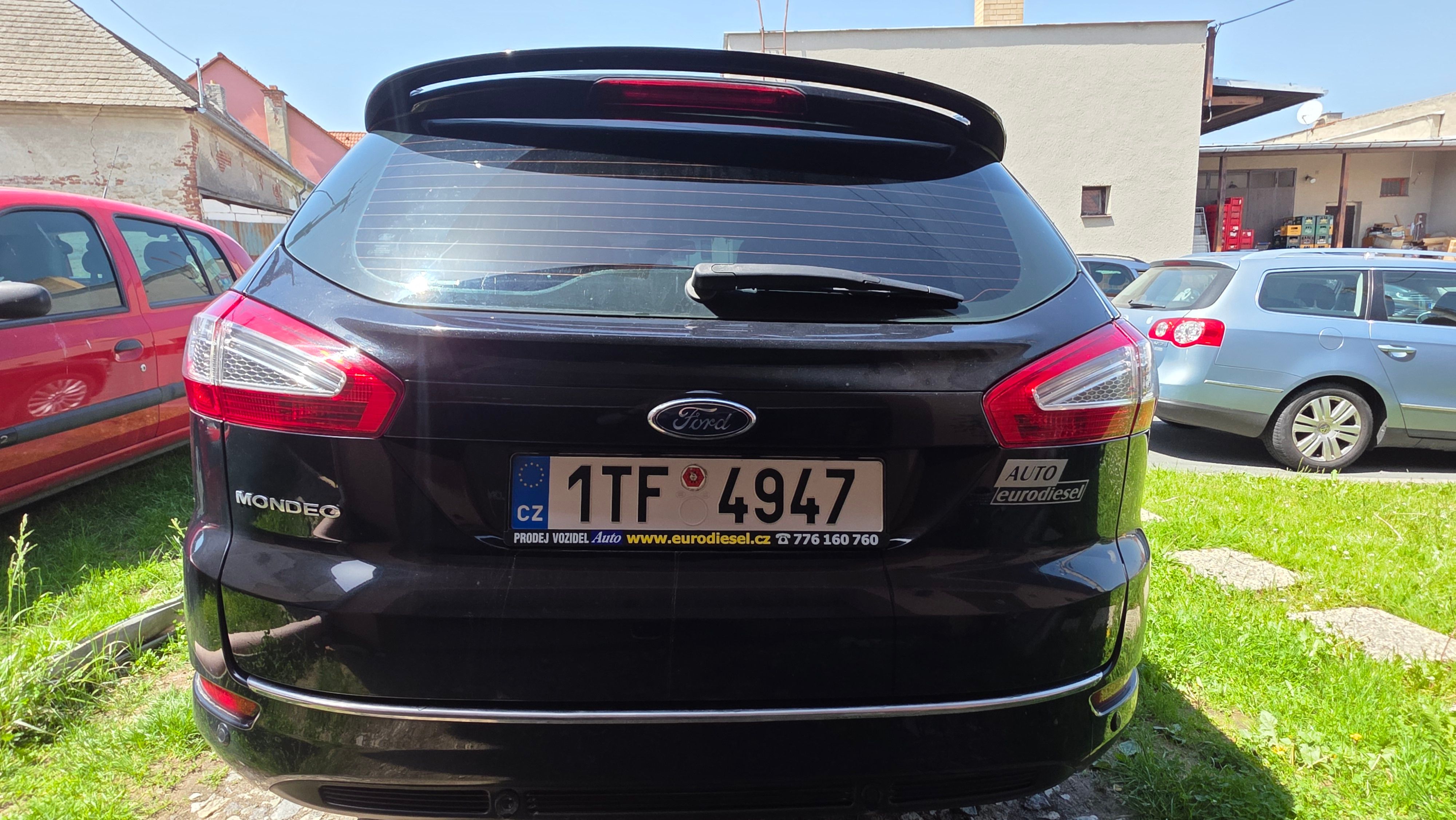 Ford Mondeo - fotka 2