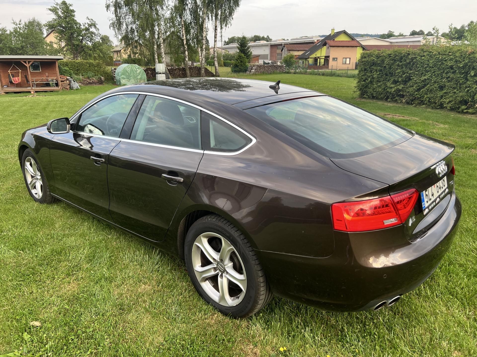 Audi A5, 2.0TDI 100KW,TZ,DIGI,XENONY - fotka 5