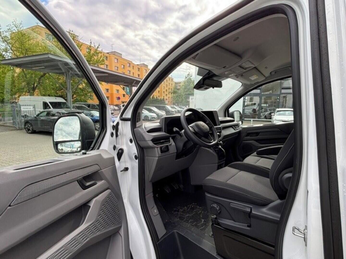 Volkswagen Caravelle, Entry  2.0 TDI DR 110 kW - fotka 5