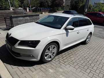 Škoda Superb 2.0 TDI 140 kW, r