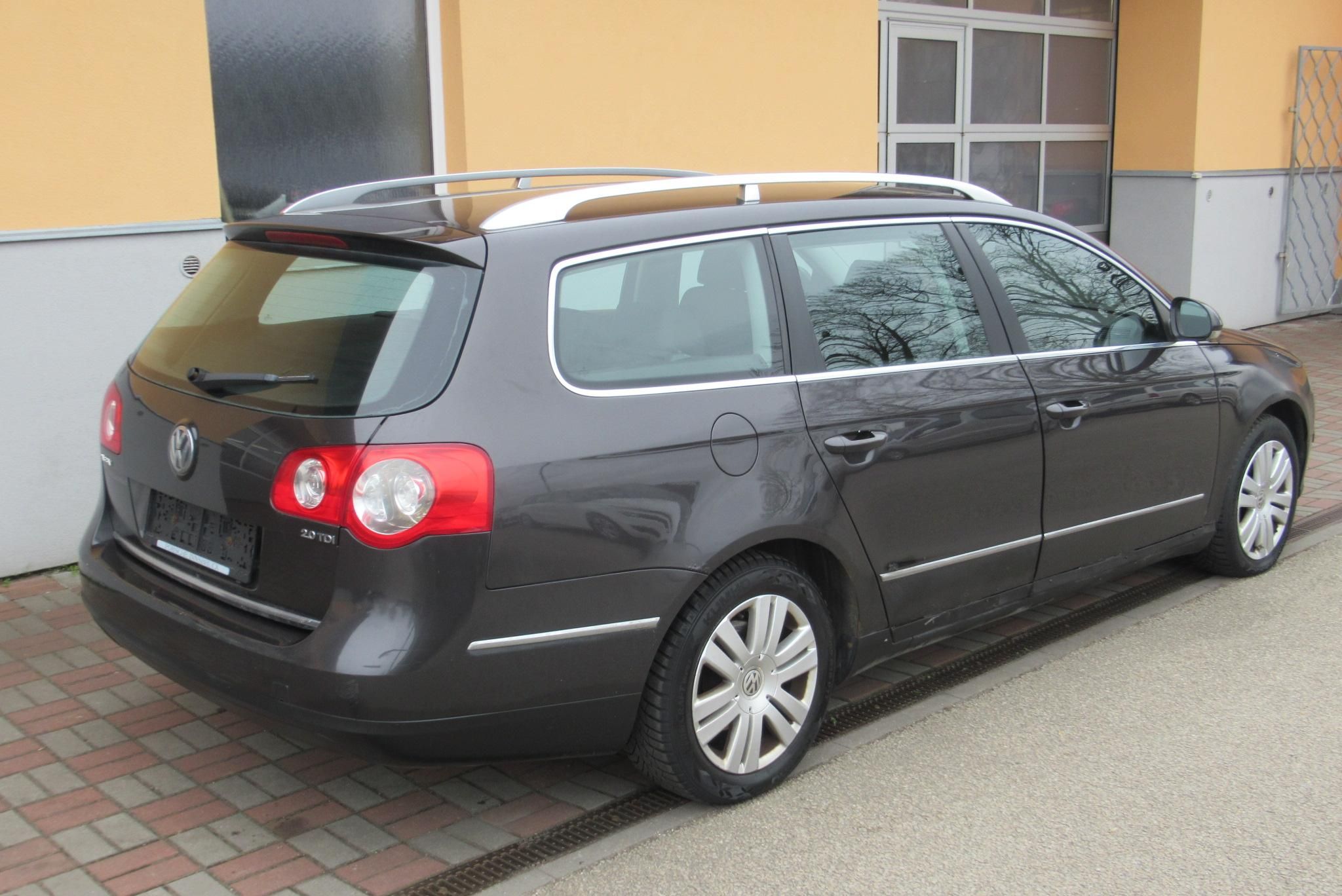 Volkswagen Passat, 2.0 TDi AUT. KLIMA TEMPOMAT - fotka 5