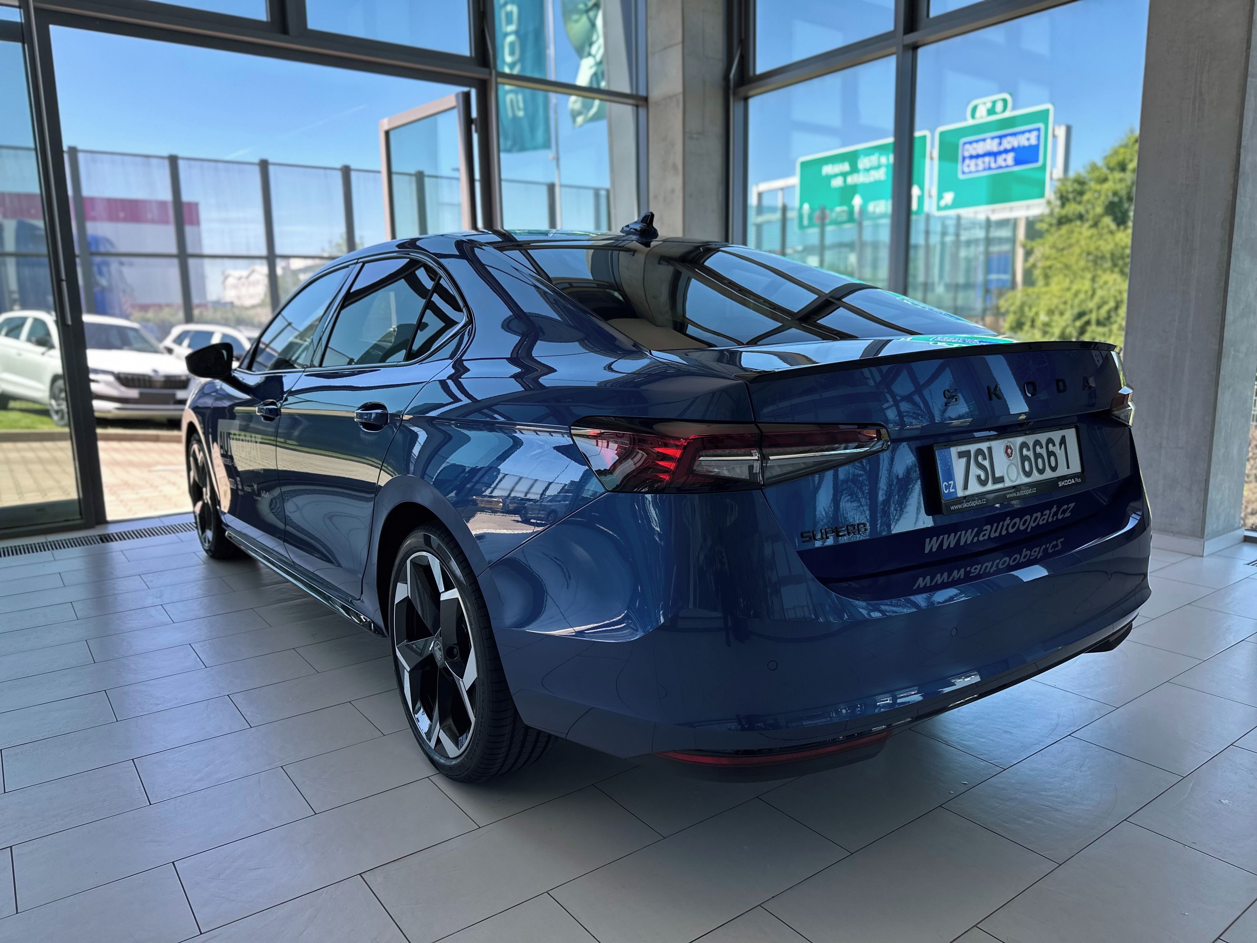 Škoda Superb, Sportline 2,0 TDI 110 kW - fotka 4