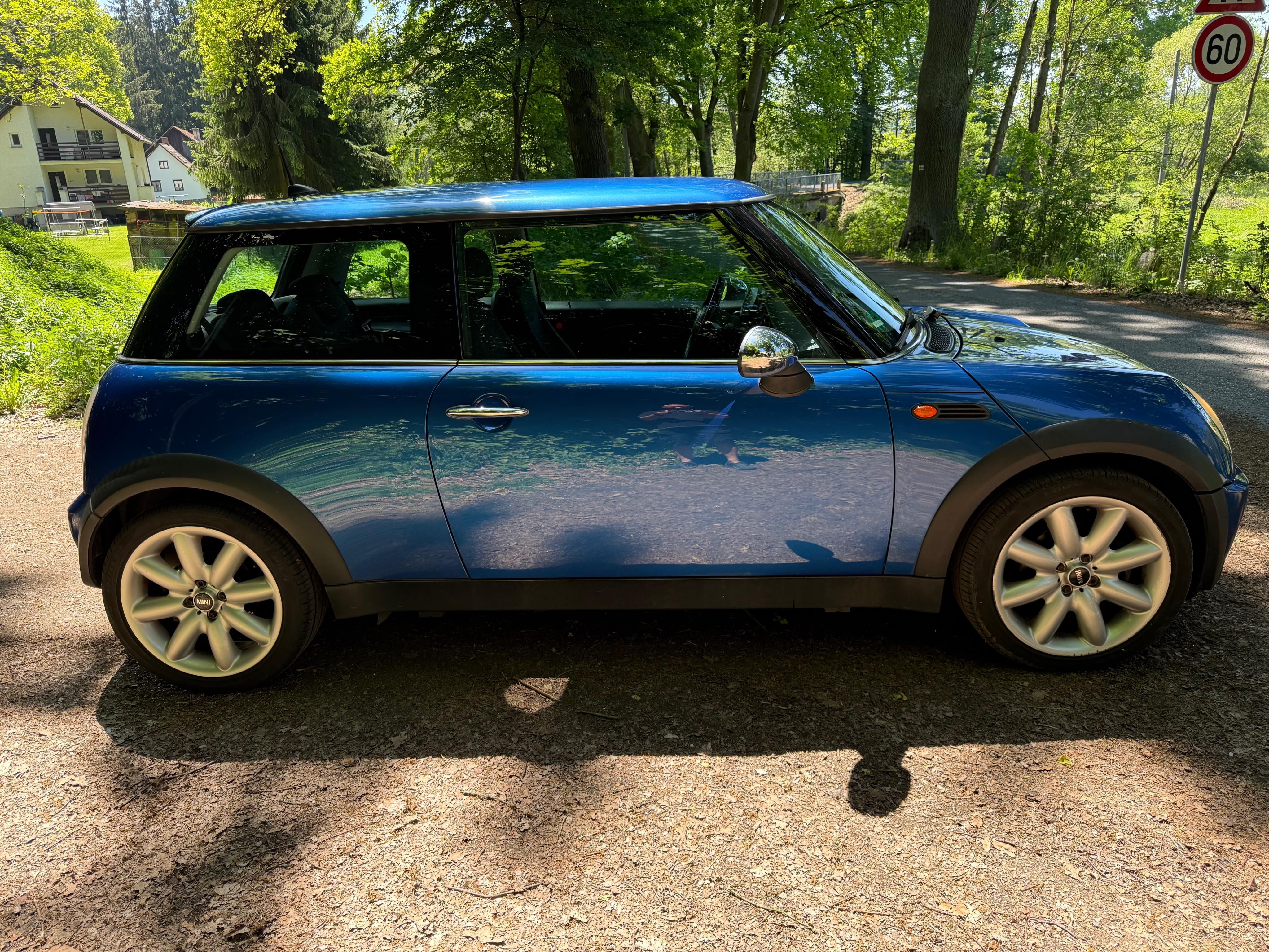 Mini Cooper, RC31 1,6i 85 kw.11/2005 - fotka 4
