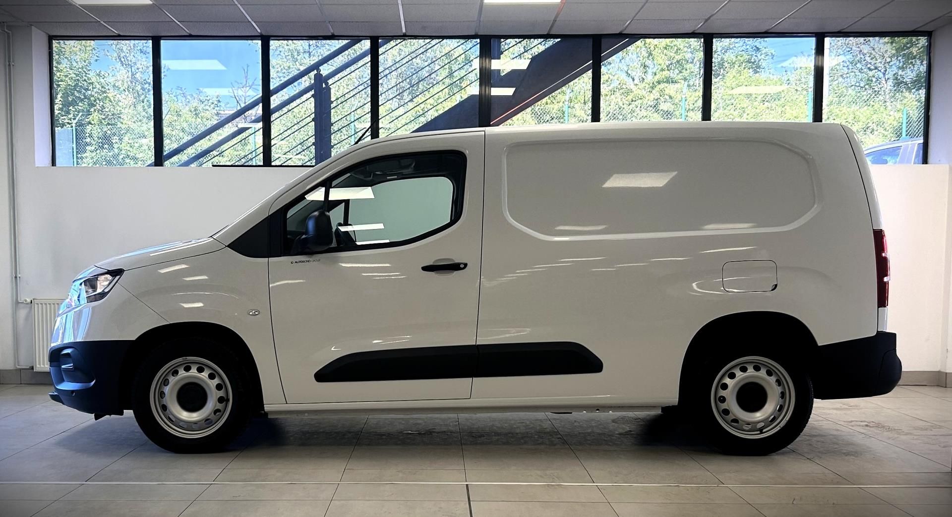 Toyota Proace City, 1.5D, 6MT, Active Multimedia - fotka 3