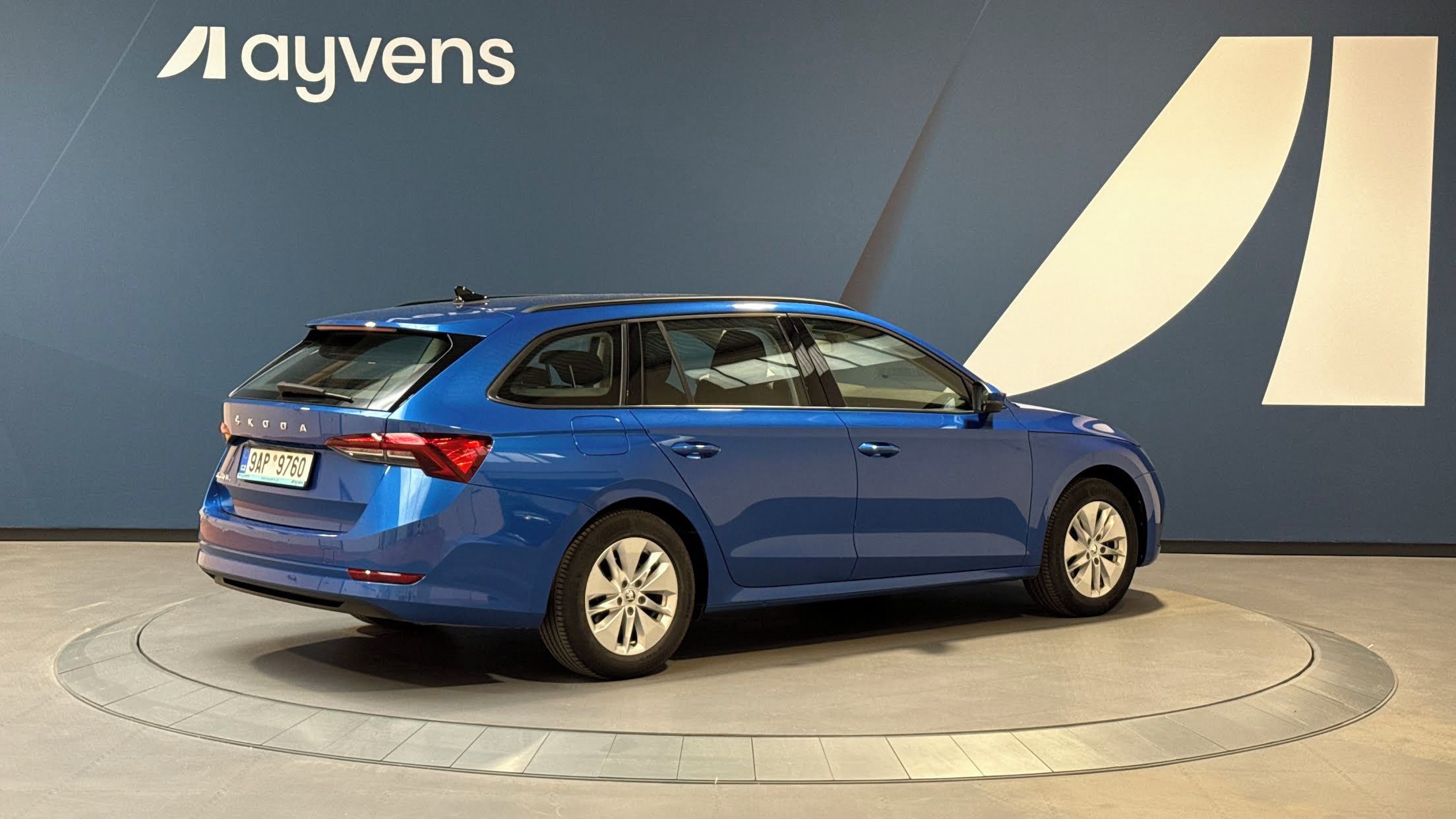 Škoda Octavia, 2.0 TDI 85kW Ambition Combi - fotka 2