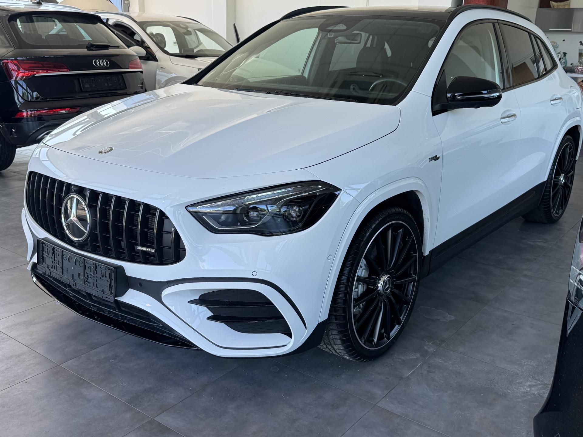 Mercedes-Benz GLA, GLA 35 AMG 4-MATIC - fotka 3