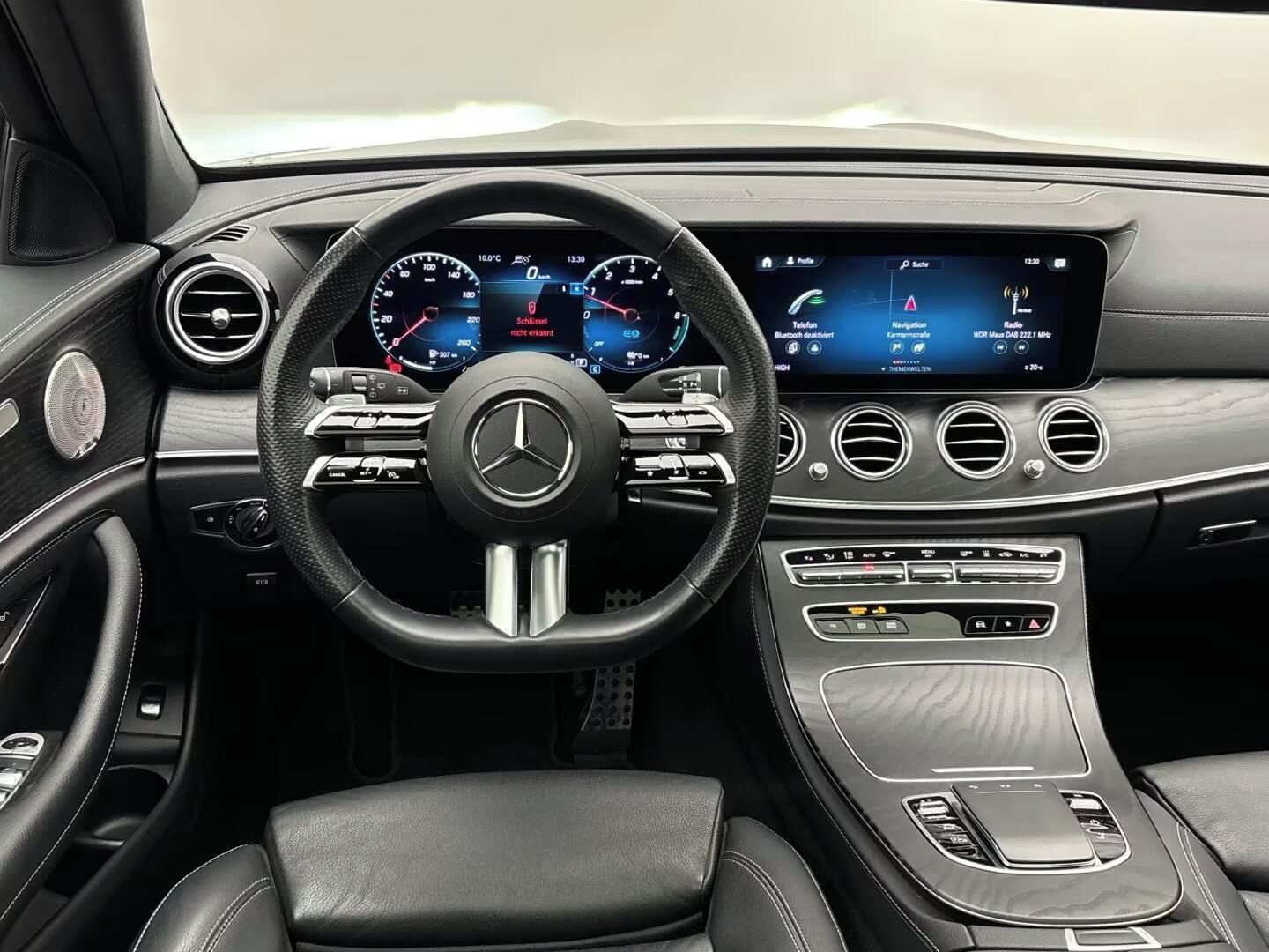 Mercedes-Benz Třídy E, E 300 T de 4M AMG Night Panora - fotka 6