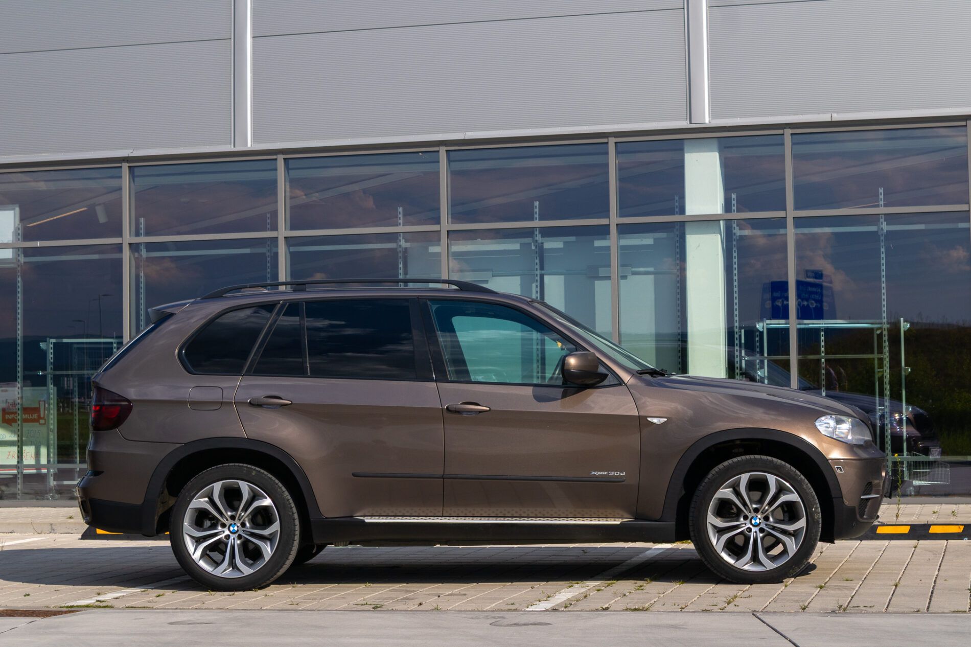 BMW X5 - fotka 6