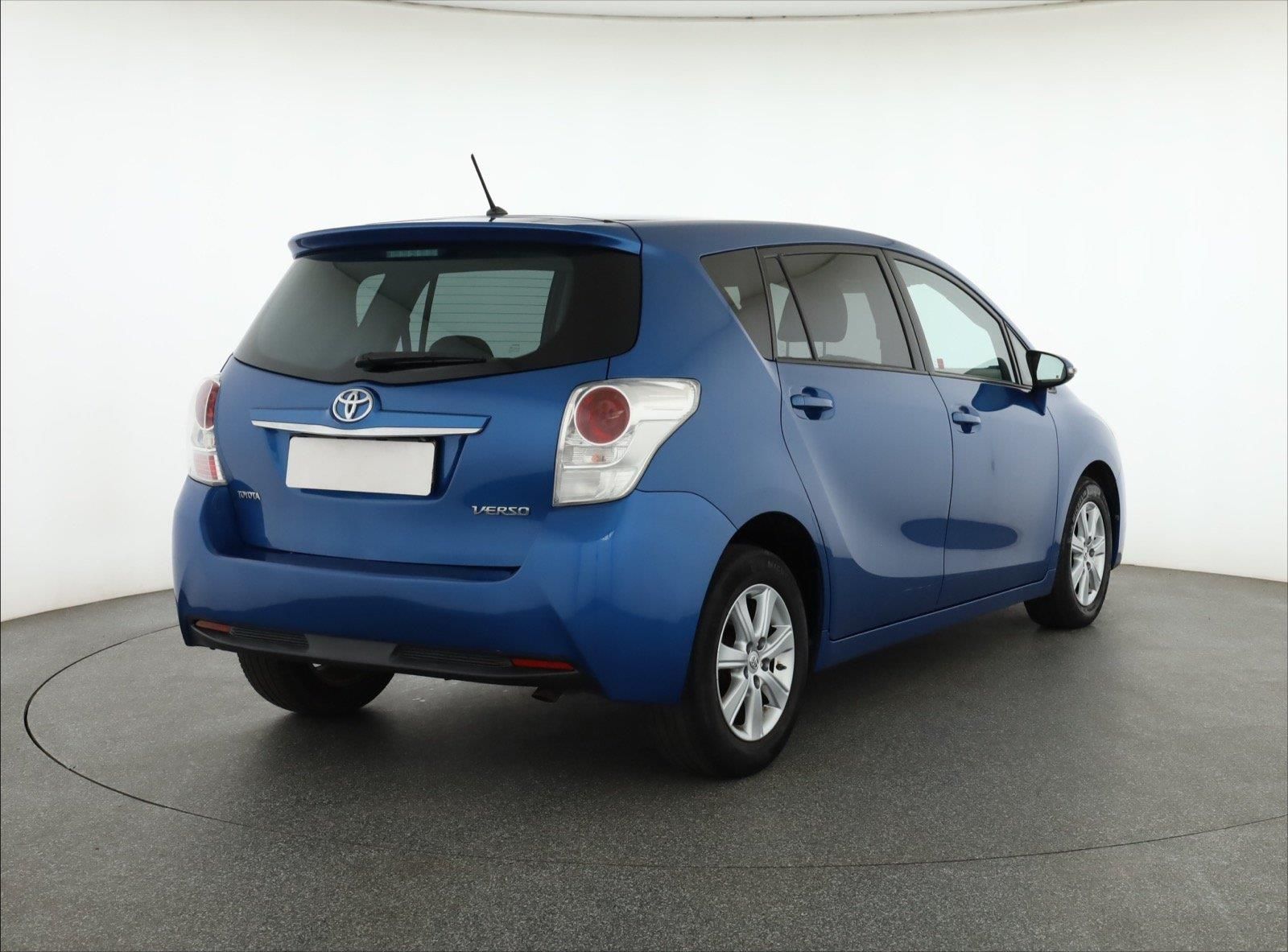Toyota Verso, 1.6 D-4D, Serv.kniha, Xenony - fotka 5