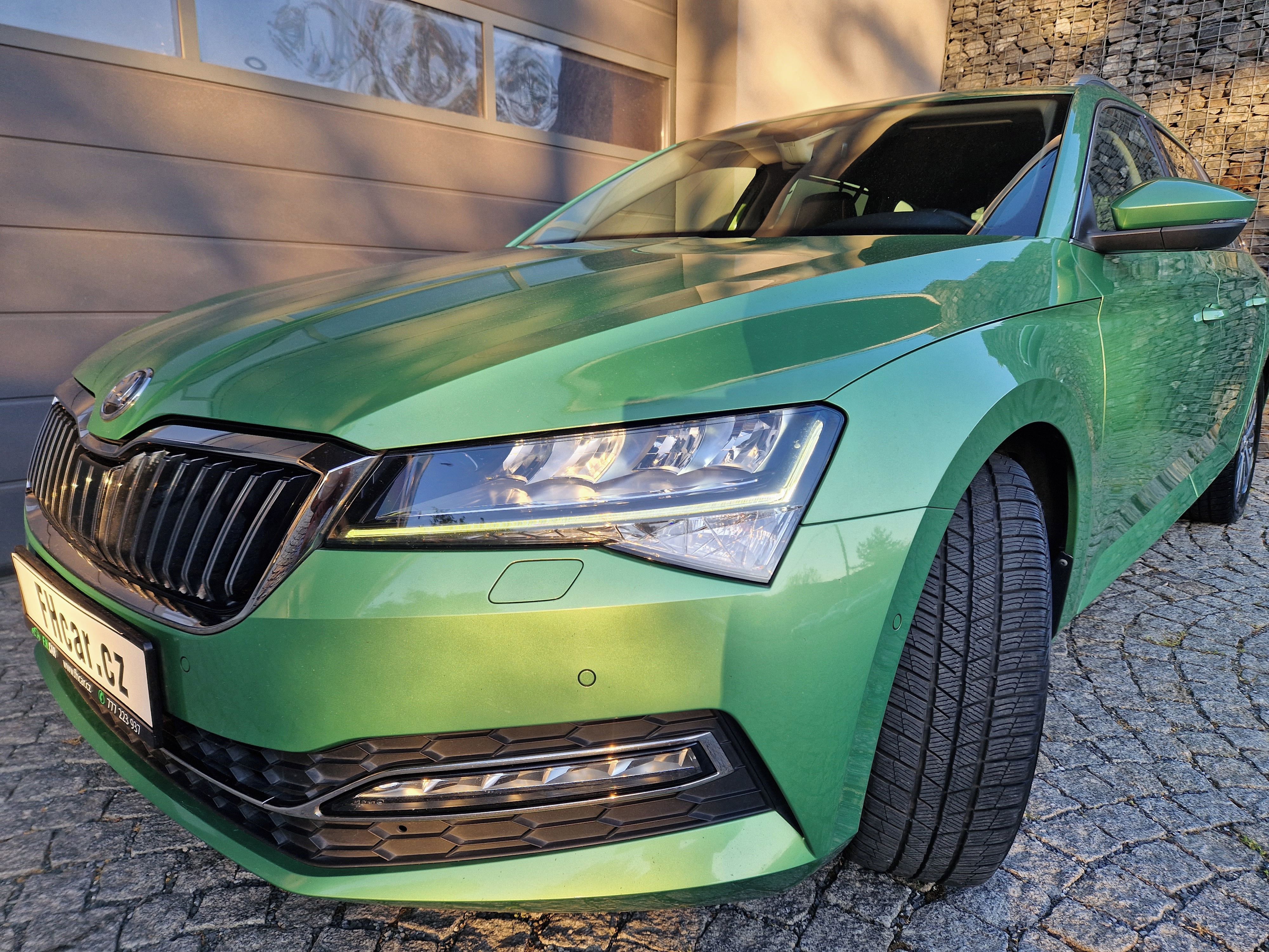 Škoda Superb, 1,5 TSI, DSG, Style Plus - fotka 5