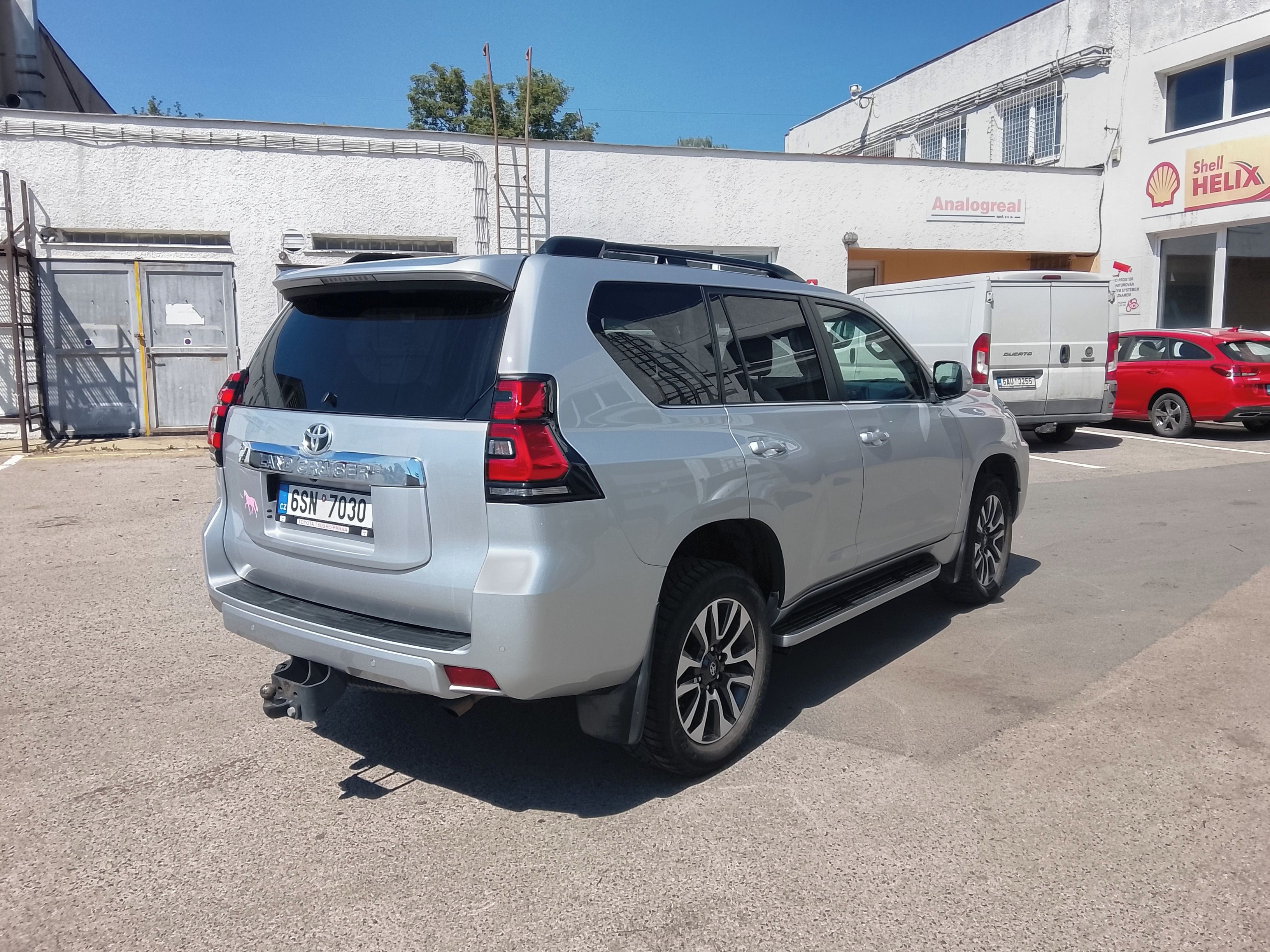 Toyota Land Cruiser, 2,8 D-4D - fotka 3