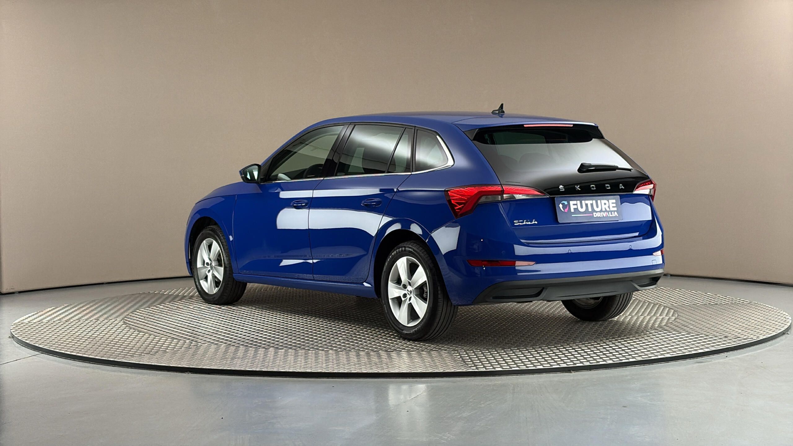 Škoda Scala, 1.0 TSI Style - fotka 2