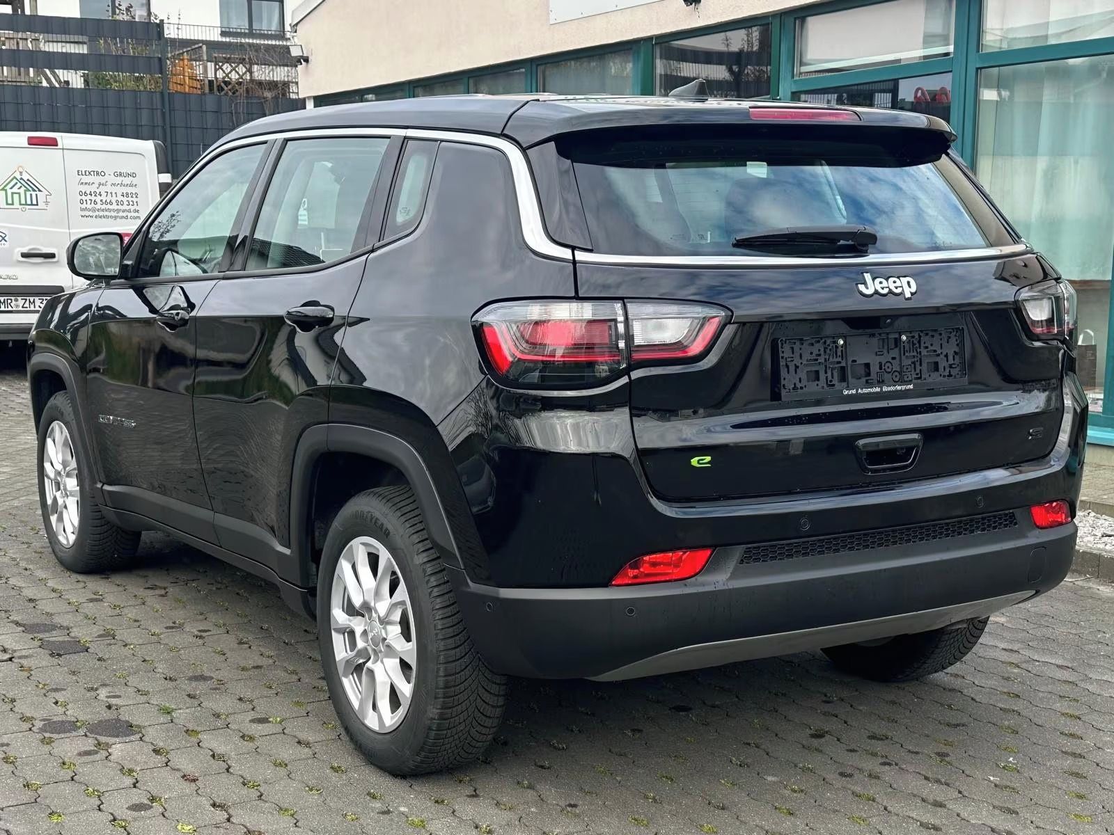 Jeep Compass, 1.5 Altitude*360° kamera*Navi* - fotka 4