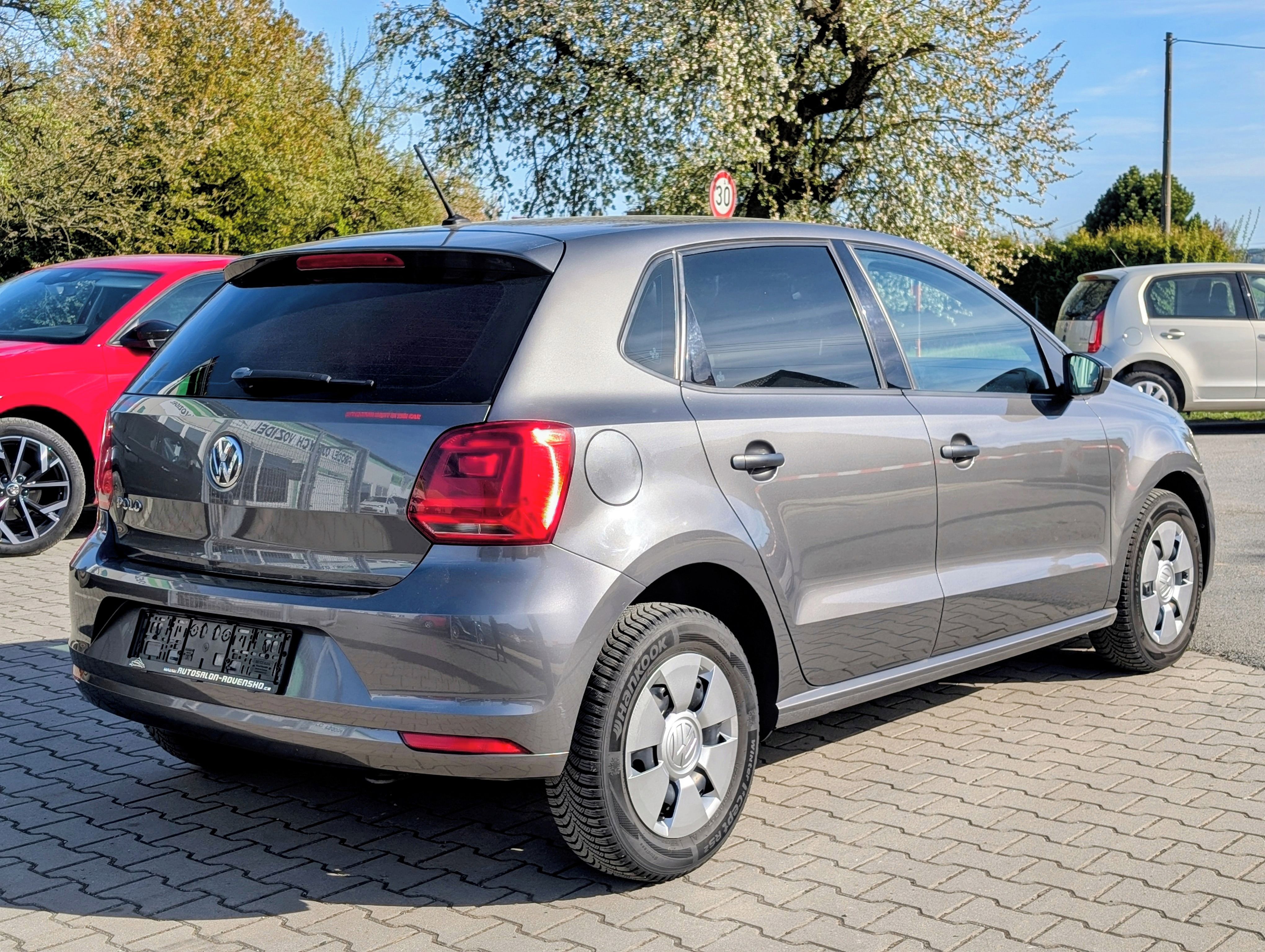 Volkswagen Polo, 1.0MPi 44kW 11/2014 JEN 94TKM - fotka 3